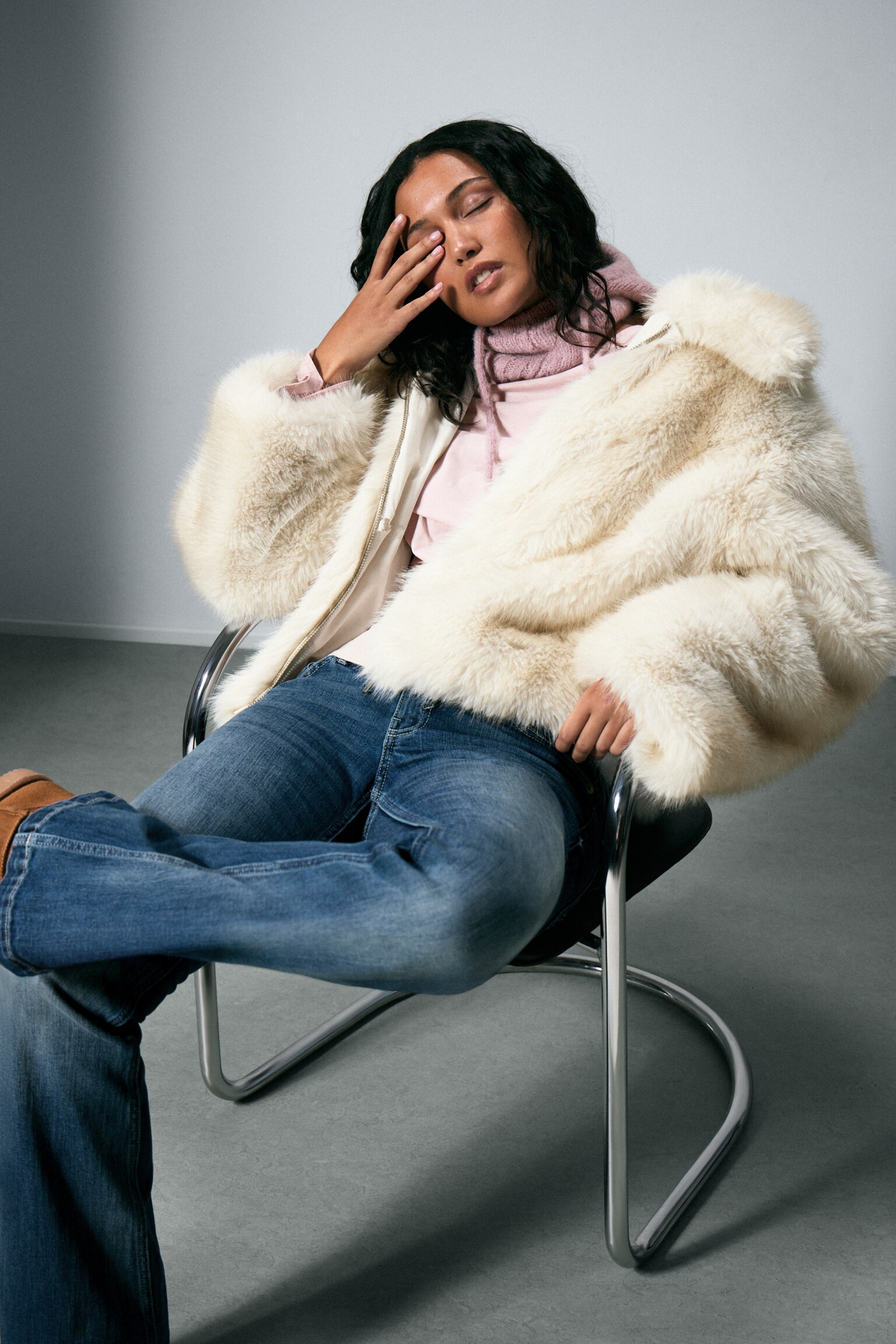 Faux Fur Zip Jacket - Off-white/Černá/Tmavě hnědá - 4