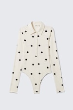 Cremeweiß - Schwarze Punkte - Polo-Body mit schmaler Passform - 0