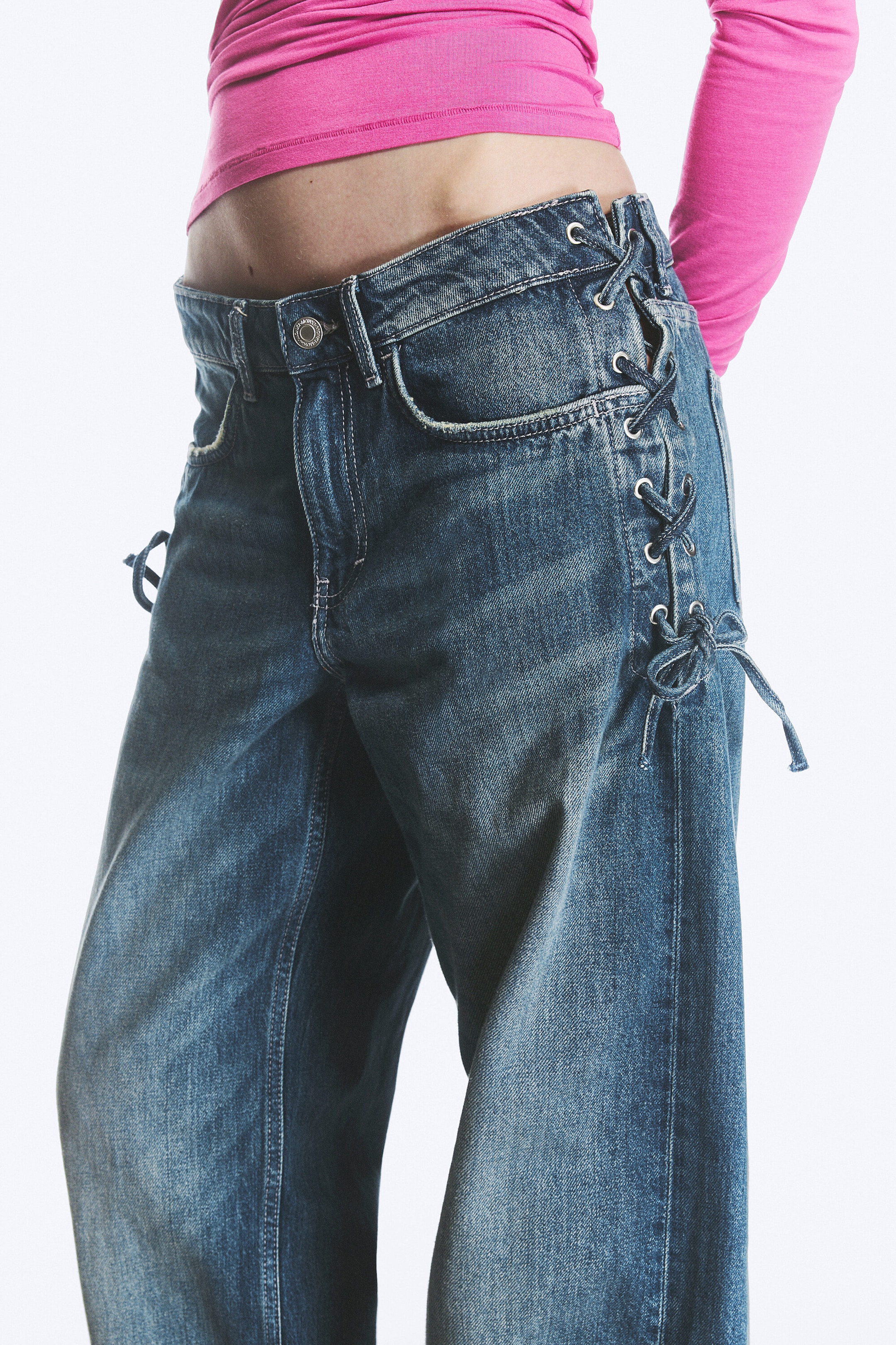 Snøring Blå - Mellomblå - IMOO LAVT LIV LØSE VIDE JEANS MED SNØRING - 2