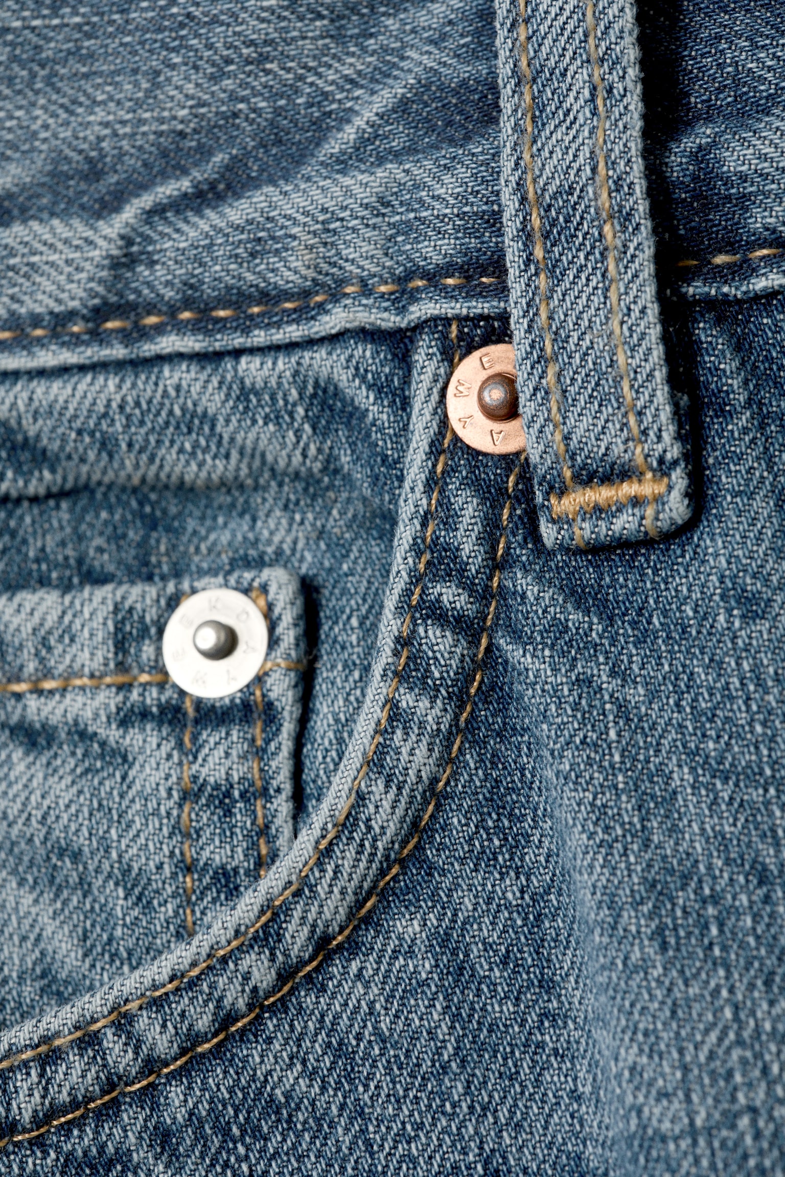 Ray Mid Rise Relaxed Tapered Leg Jeans - Radio Blue - Medium Blue/Tuned Black - Black/Deep Sea Blue - Dark Blue/Seventeen Blue - Medium Blue - 6