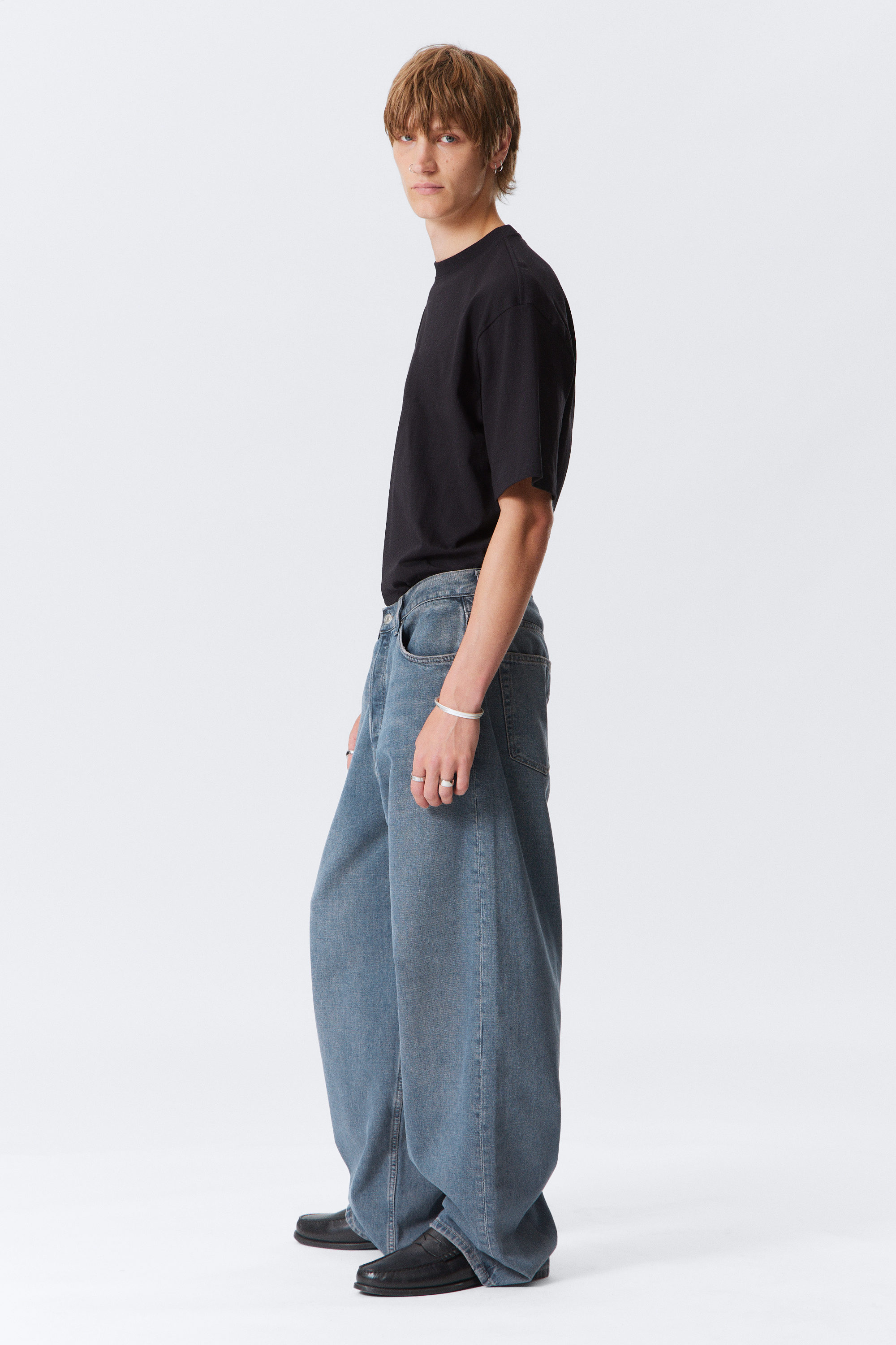 Blue One - Mellanblå - Astro Loose Baggy Leg Jeans - 6