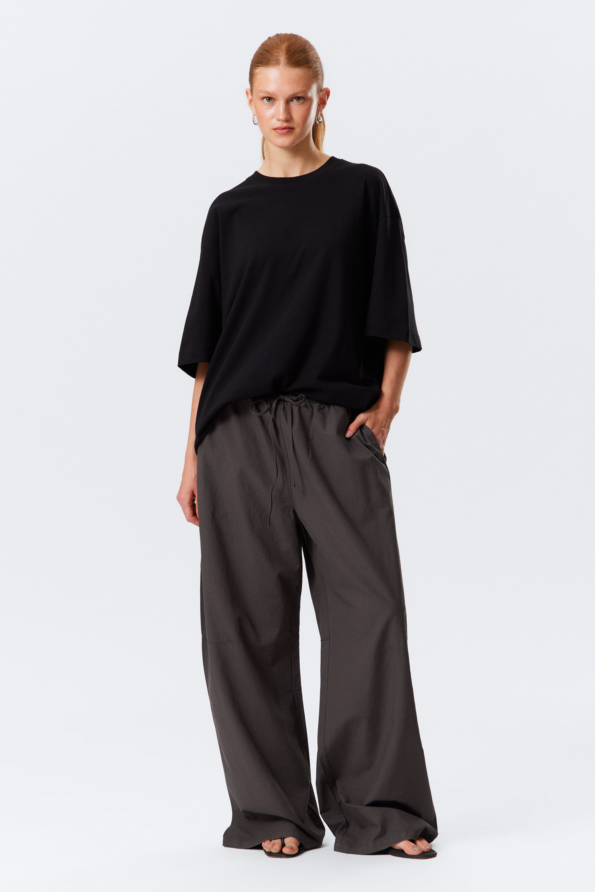 Black - Oversized T-shirt - 2