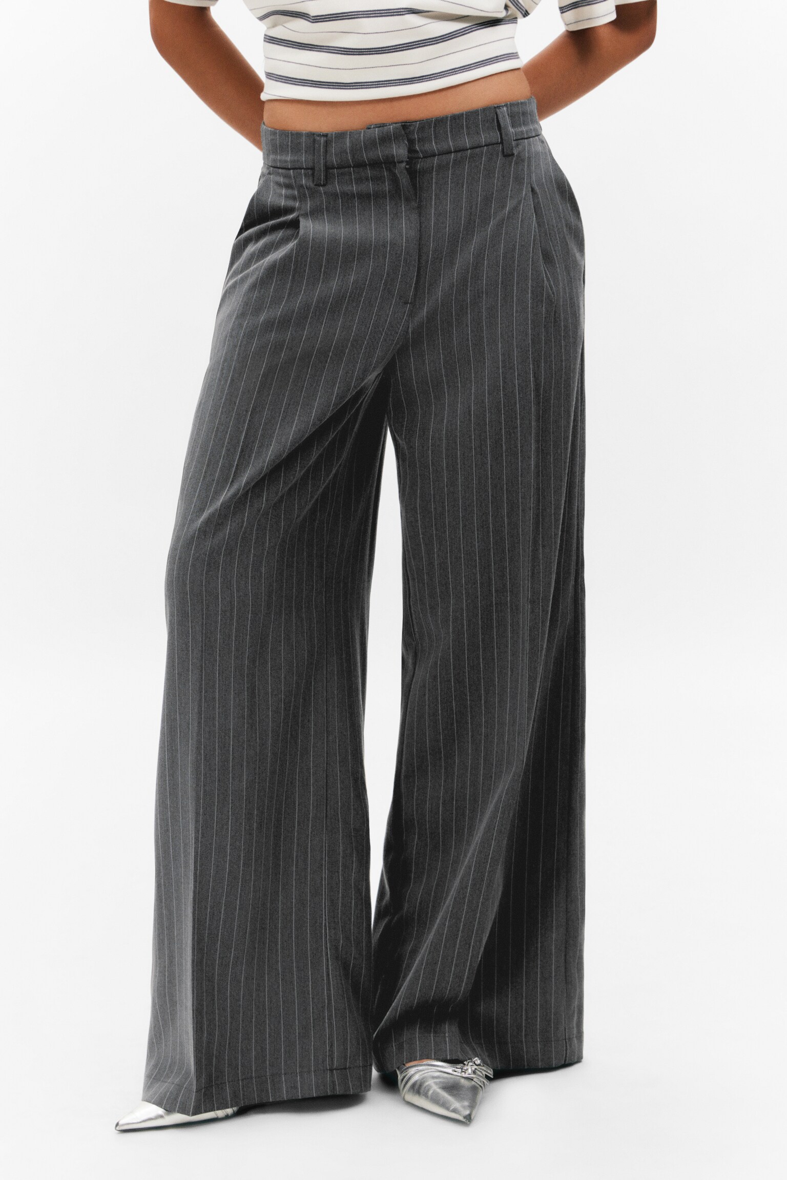 High Waisted Wide Leg Suiting Trousers - Pinstriped Dark Grey/Black/Checked Brown - 3