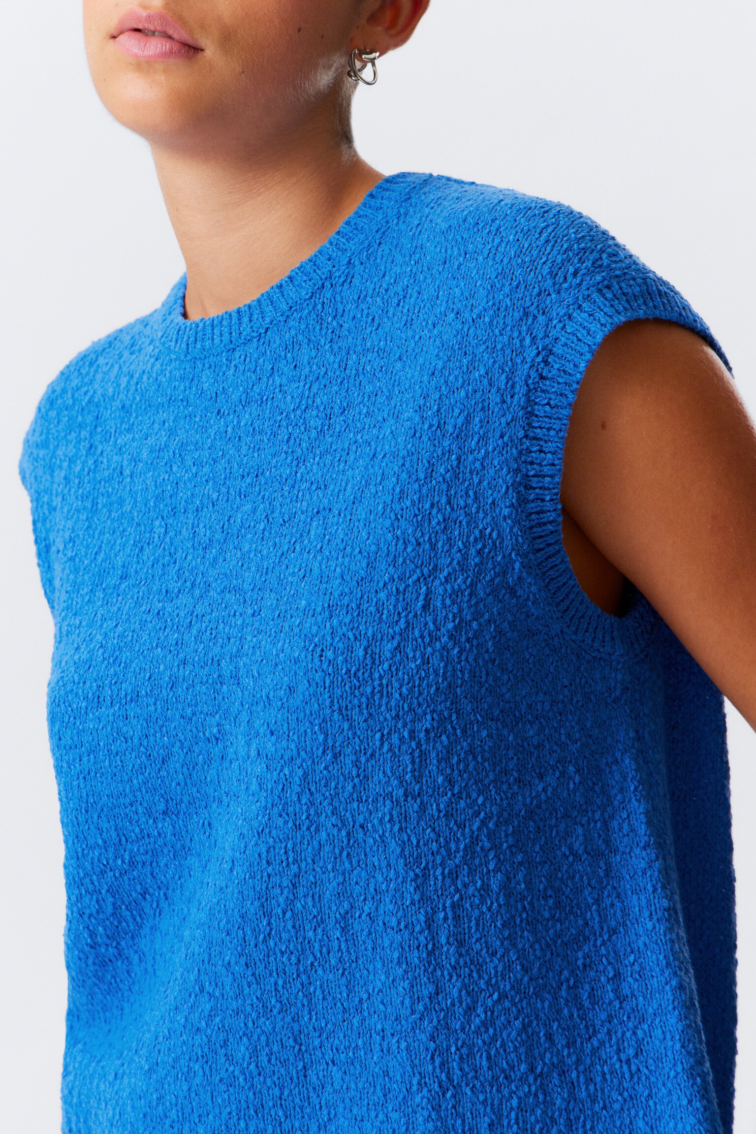 Boxy pletená vesta s texturou - Modrá/Krémová - 3