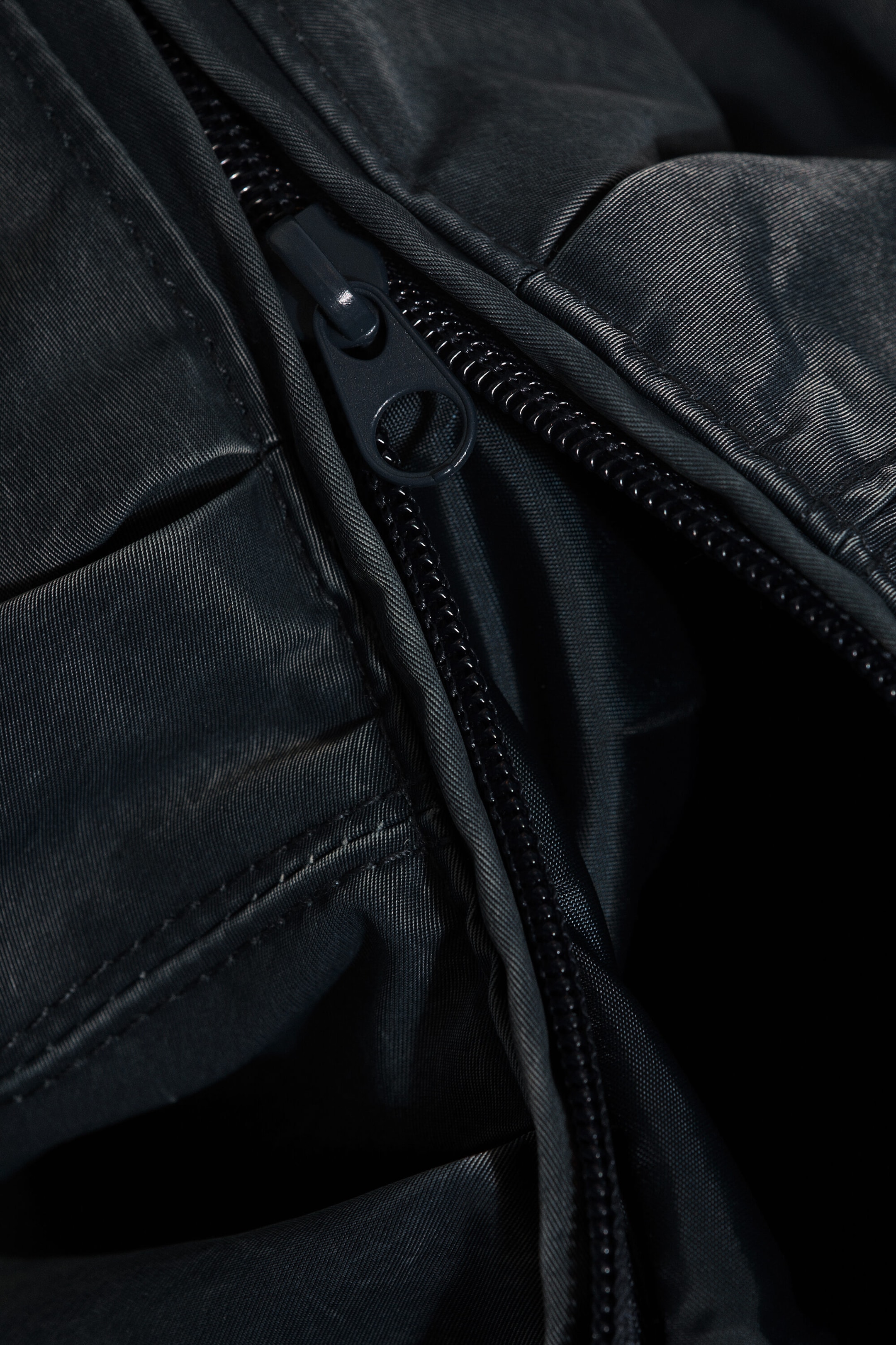 Dark Blue - Ruched Crossbody Bag - 3