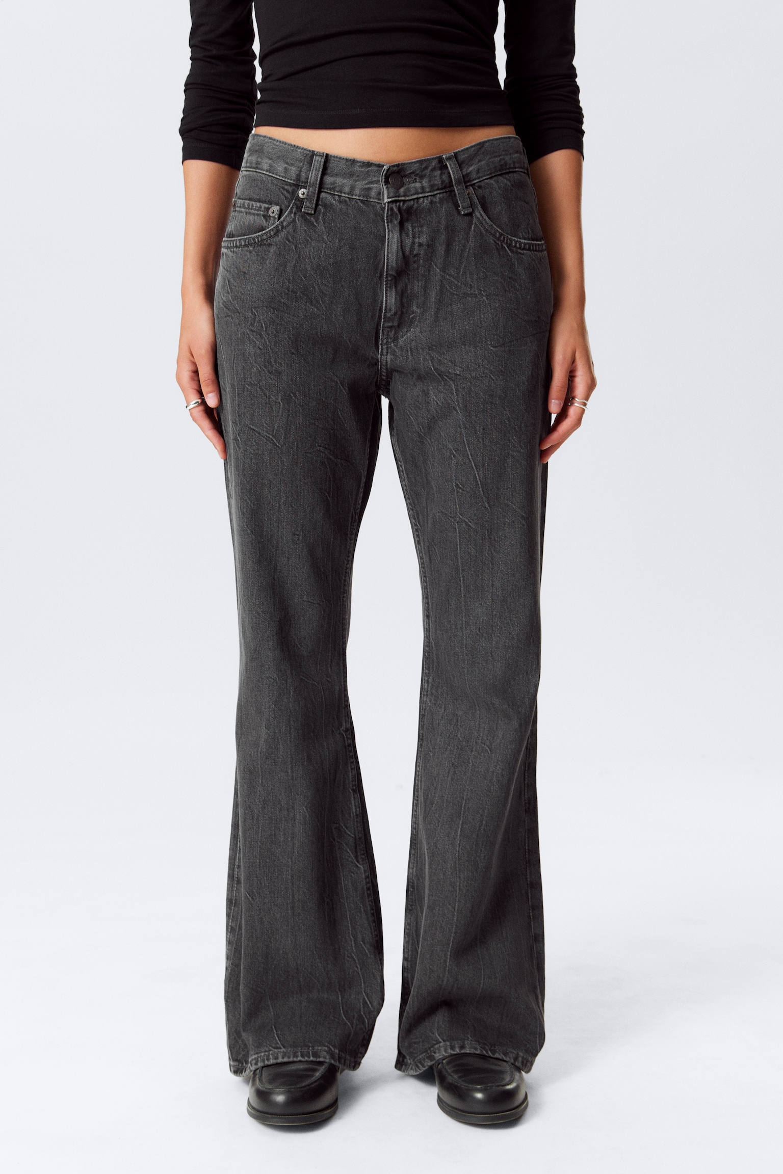 Helix Low Rise Relaxed Flared Leg Jeans - Risso Black - Noir - 3