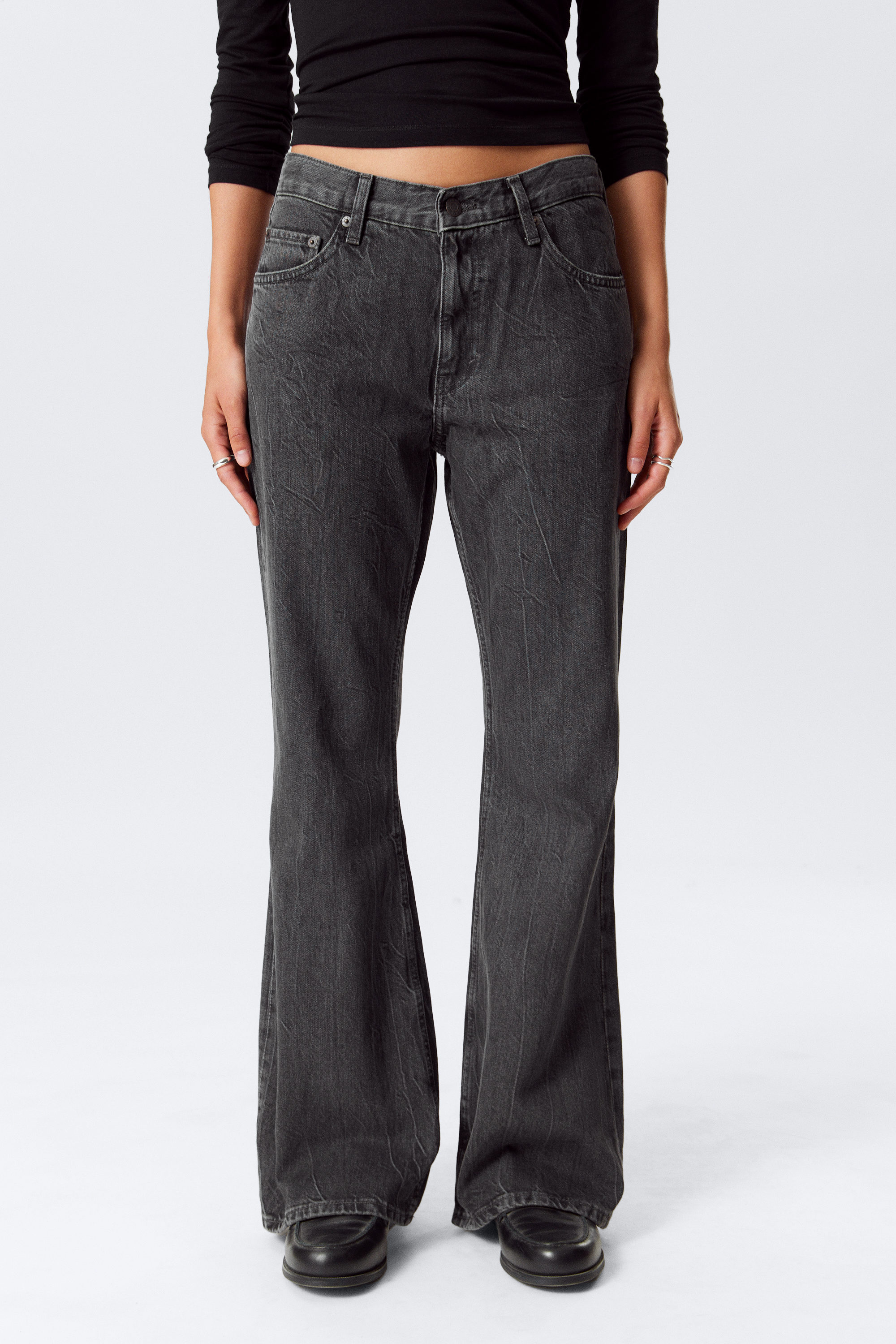 Risso Black - Schwarz - Helix Low Rise Relaxed Flared Leg Jeans - 2