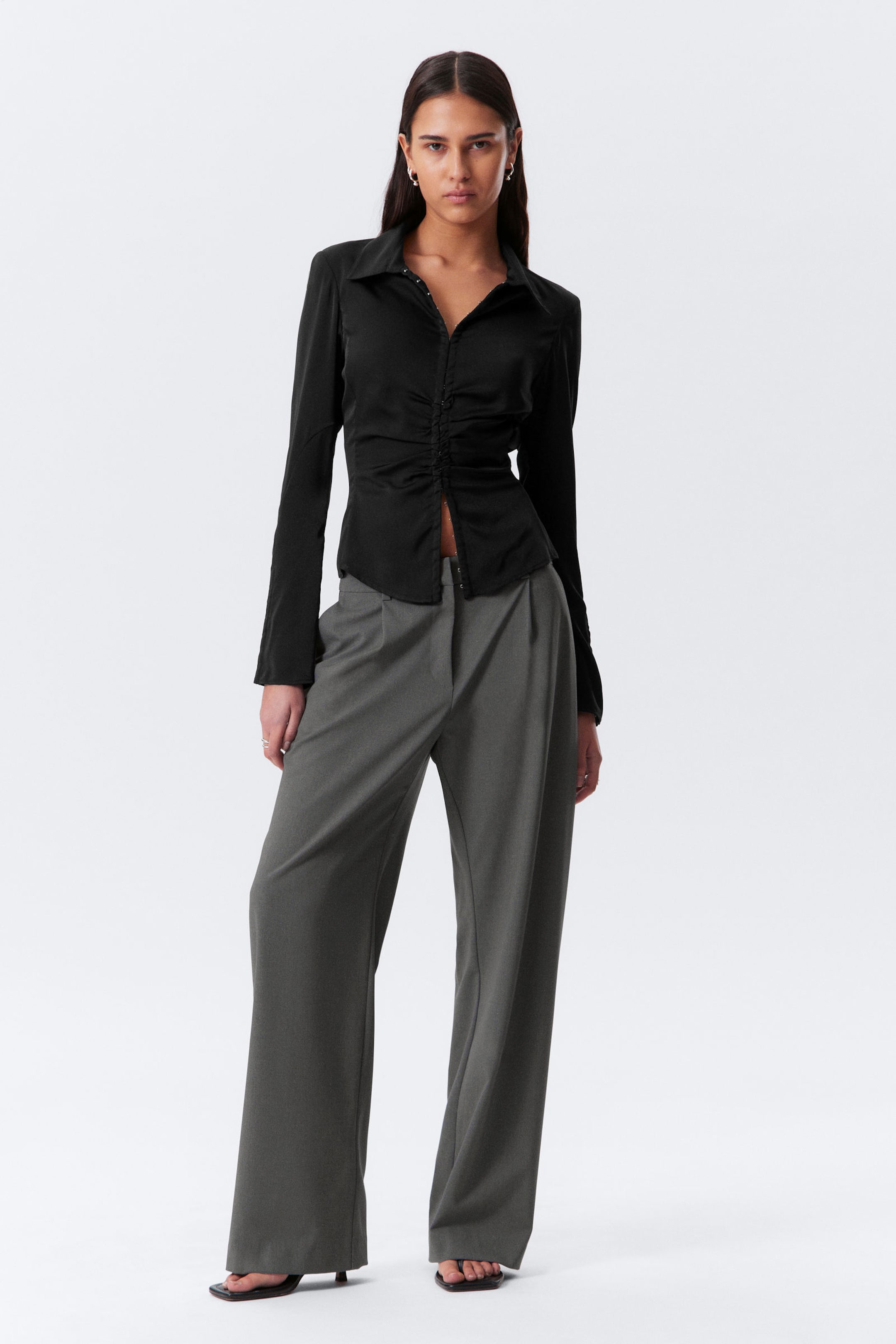 #6E6E6E - Relaxed Mid Rise Pleated Suiting Trousers - 1