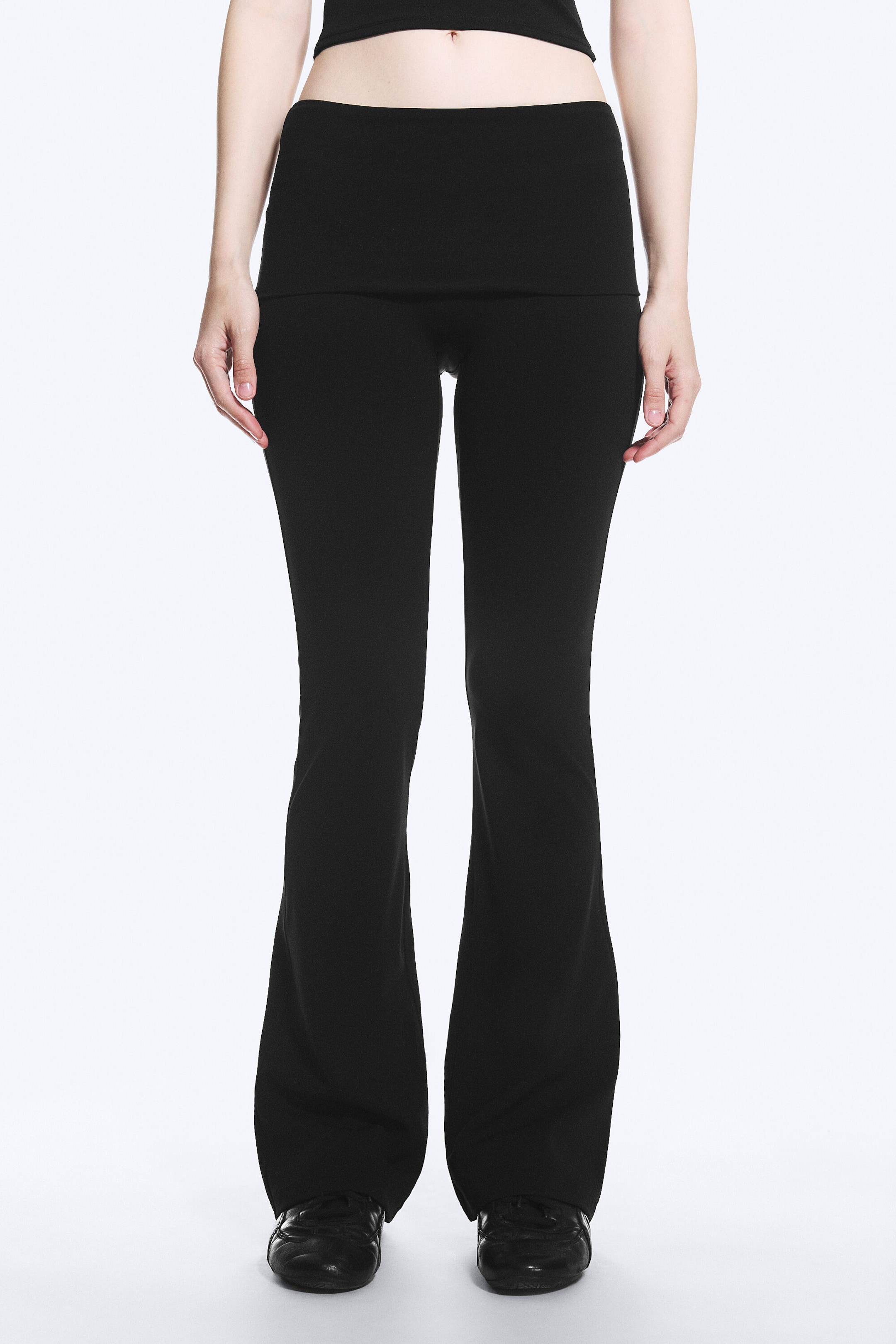 Svart - Utsvängda yogatights med vikt midja - 2