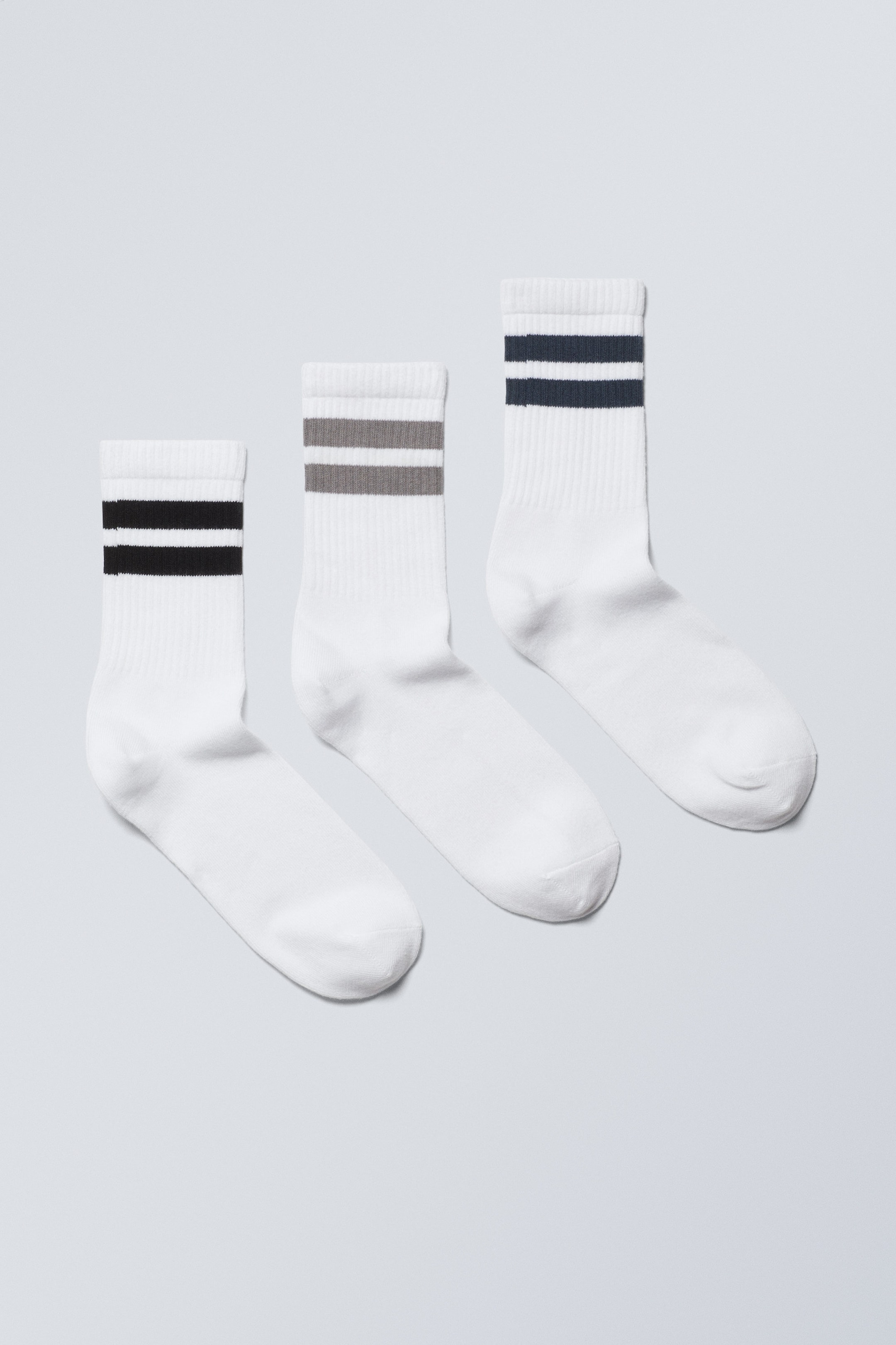 Grau/Blau/Schwarz gestreift - Gestreifte Sportsocken 3er-Pack - 0