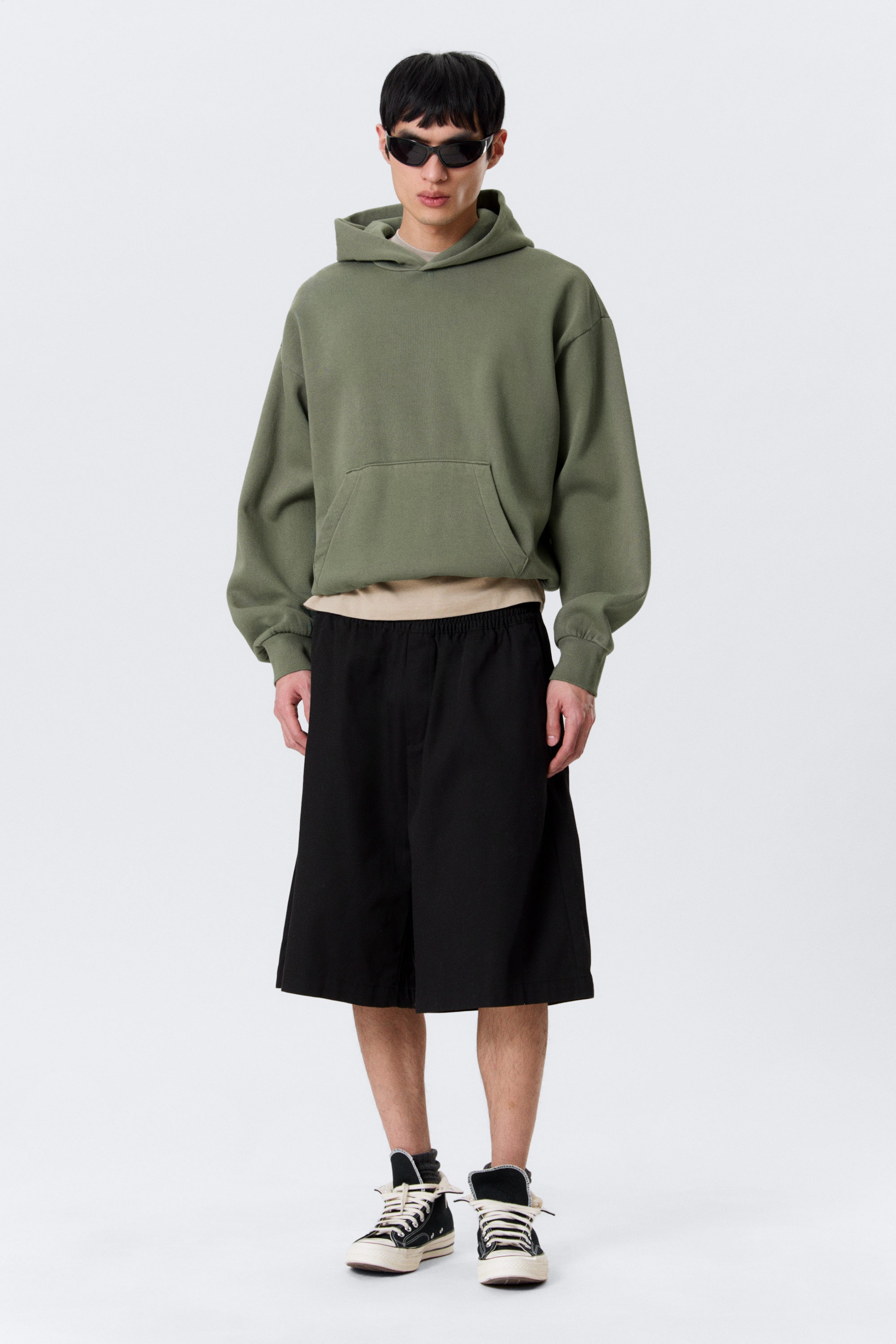 Black - Loose Fit Chino Shorts - 1