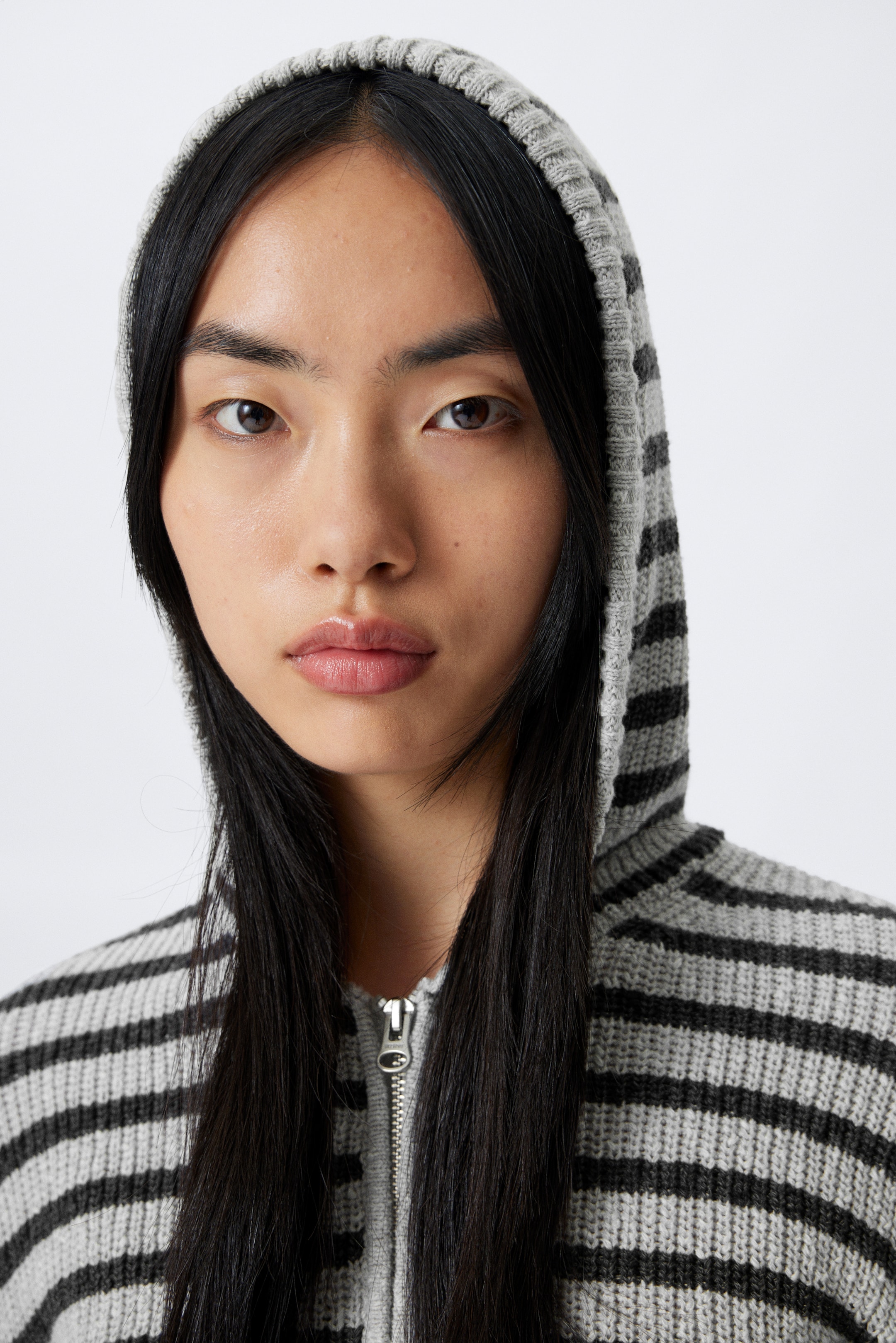 Se større billede: Striped Knitted Slim Fit Zip Hoodie - Gråmeleret med striber - DAME | H&M DK 3