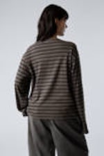 Dunkelbraun gestreift - Gestreiftes Longsleeve mit Boxy Fit - 2