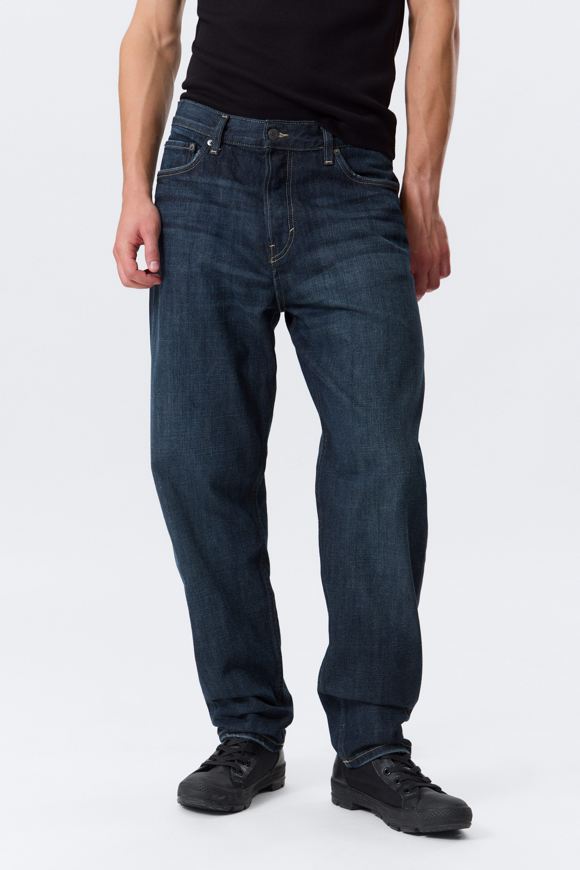 Deep Sea Blue - Mörkblå - Ray Relaxed Tapered Leg Jeans - 2
