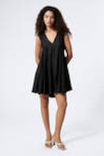 Black - Flowy V-Neck Mini Dress - 0