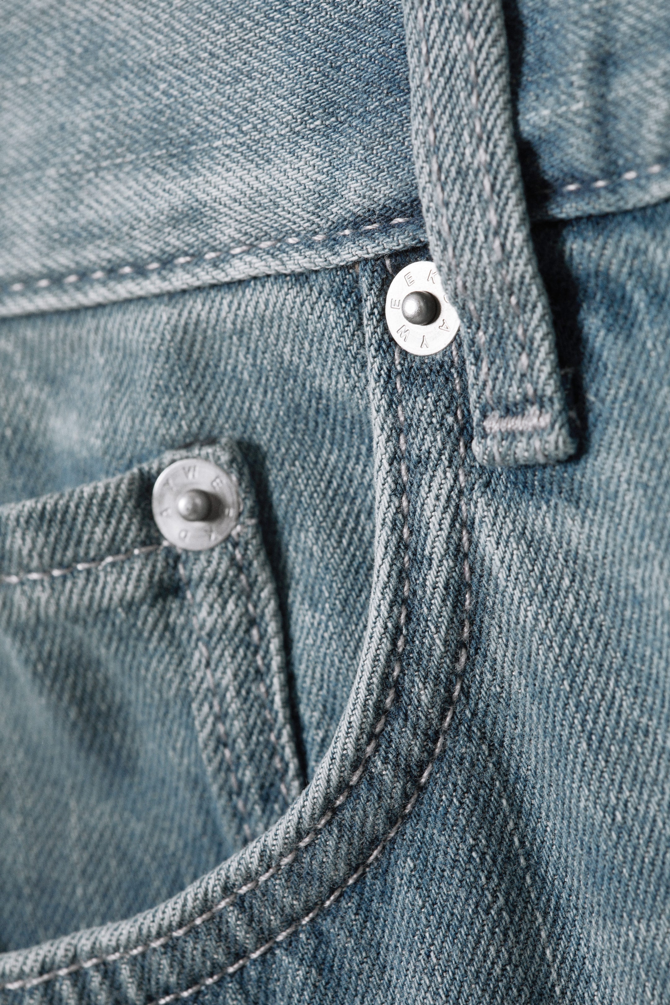 Gloria Blue - Medium Blue - Galaxy Mid Rise Loose Straight Leg Unisex Jeans - 7