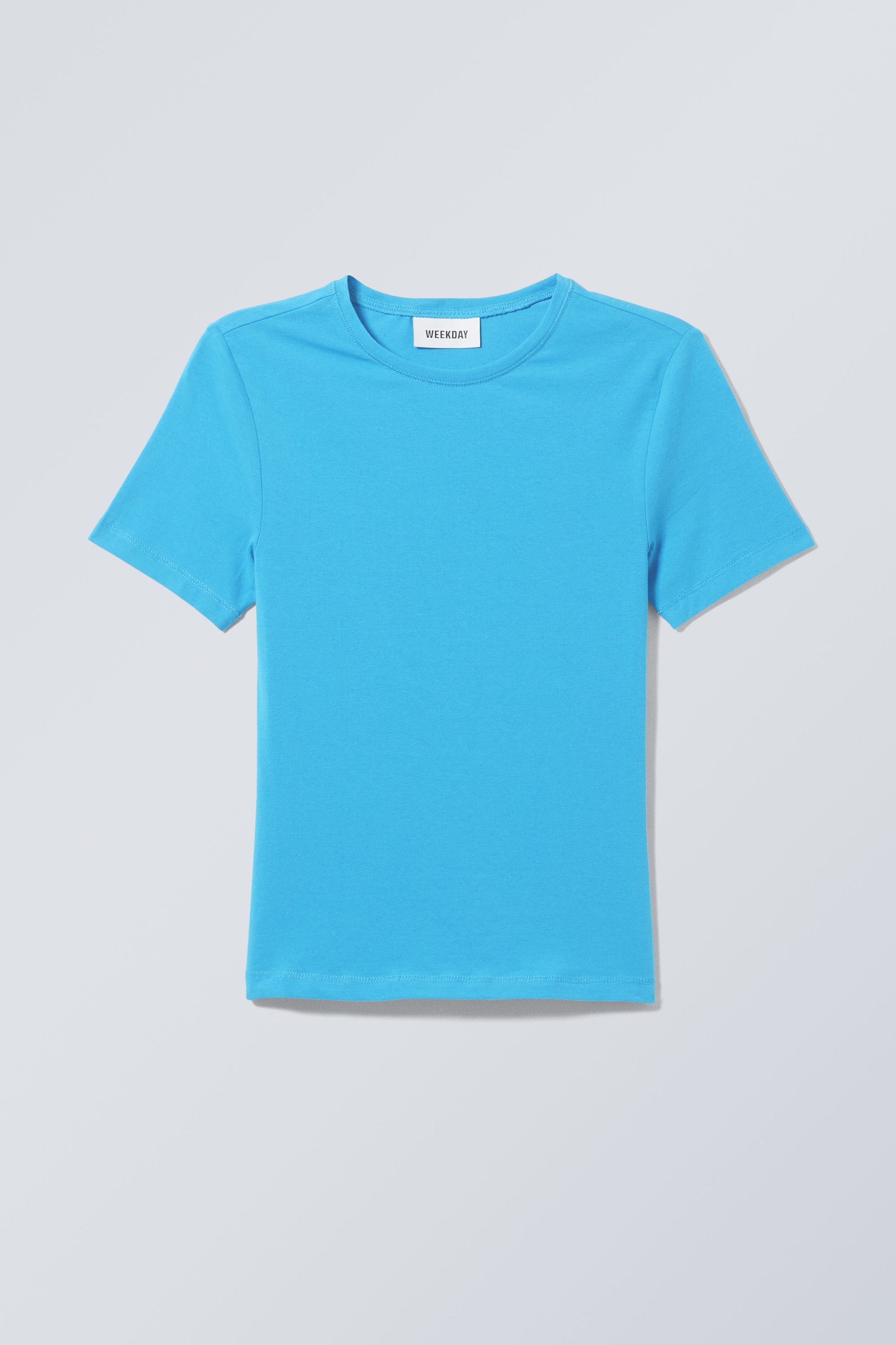 Bright Blue - Slim Fitted T-shirt - 0