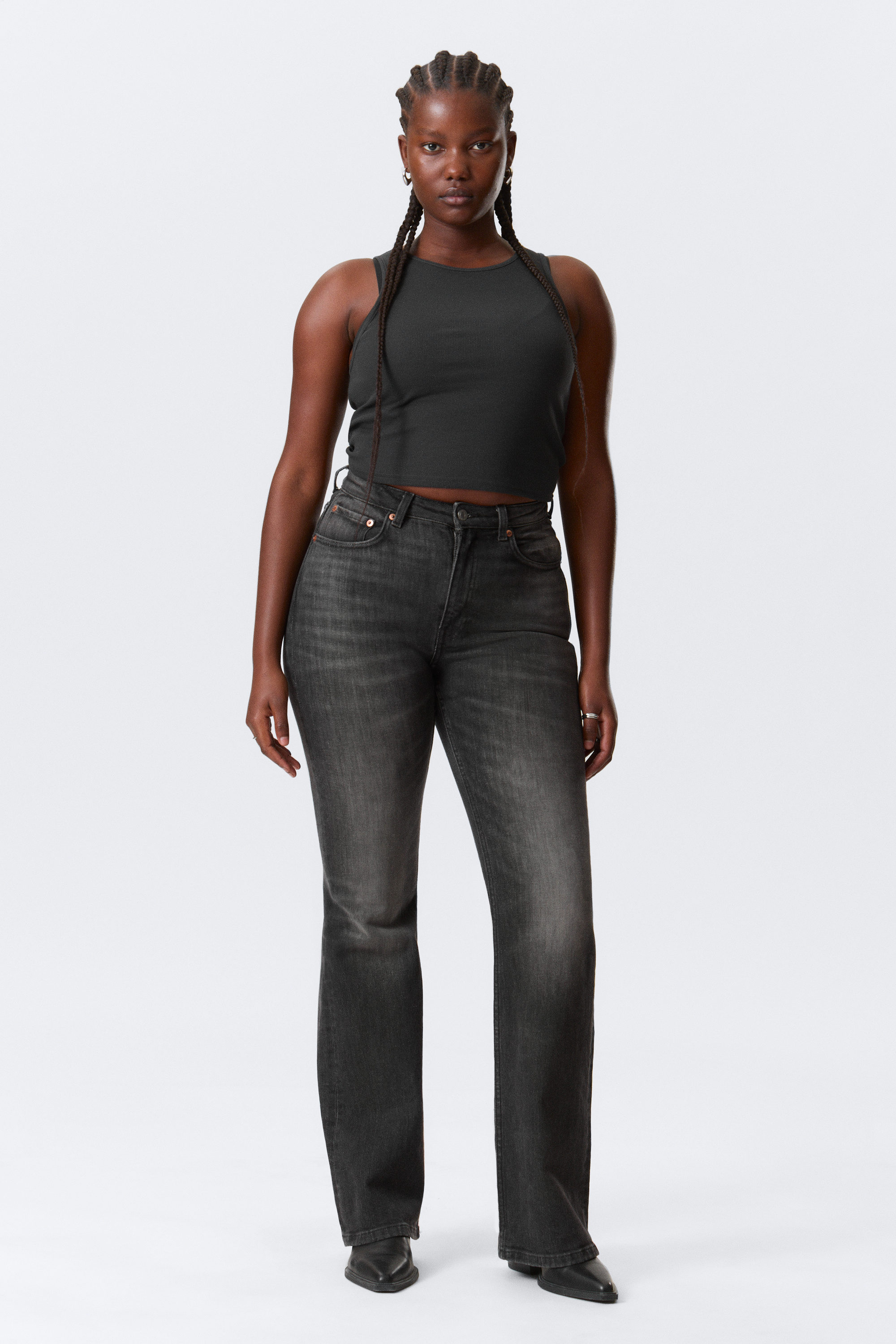 Black Web - Svart - Glow Curve High Waist Regular Flared Leg Jeans - 1