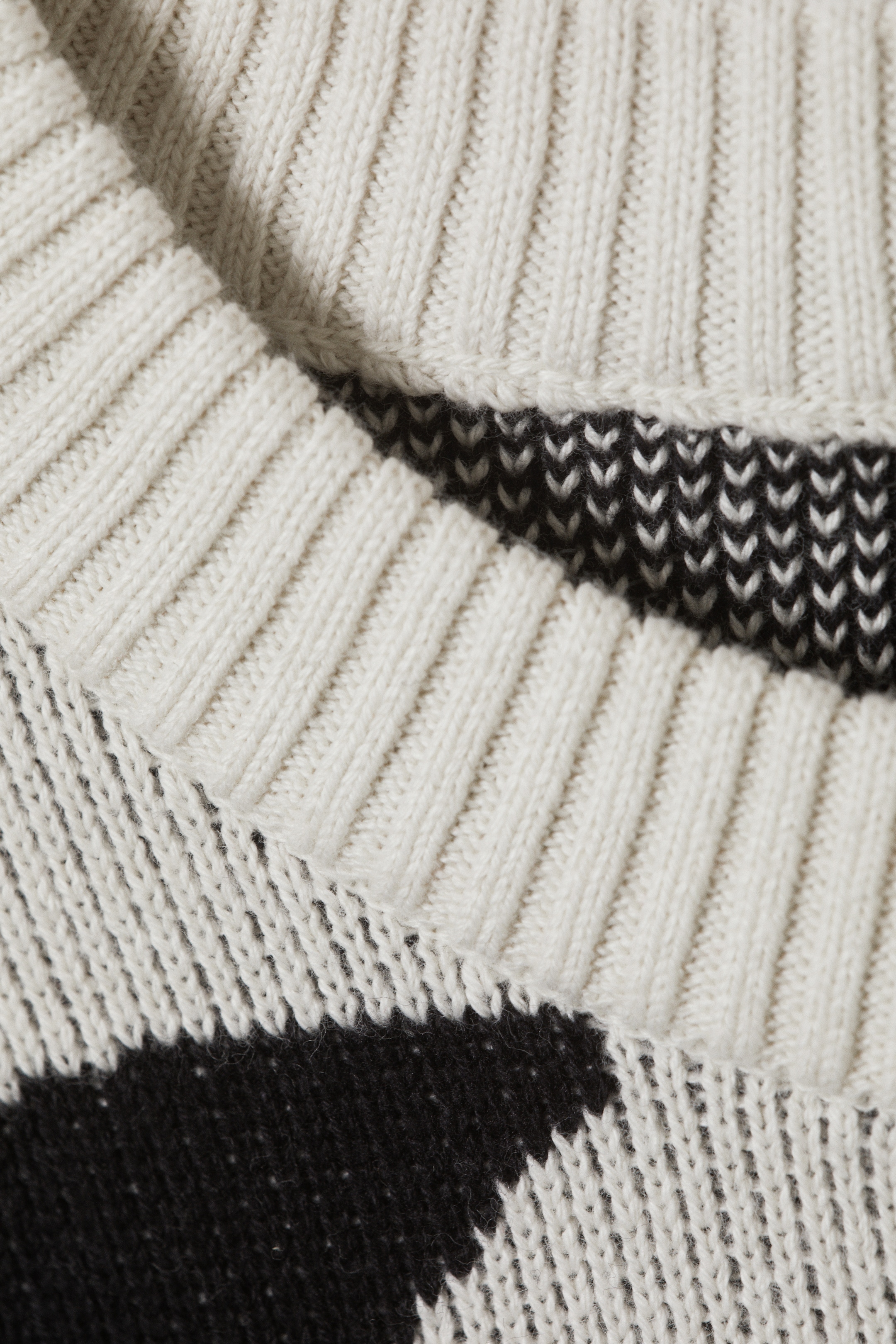 Agrandir l'image: Pull jacquard graphique boxy - Blanc sale - Motif carré - HOMME | H&M FR 6