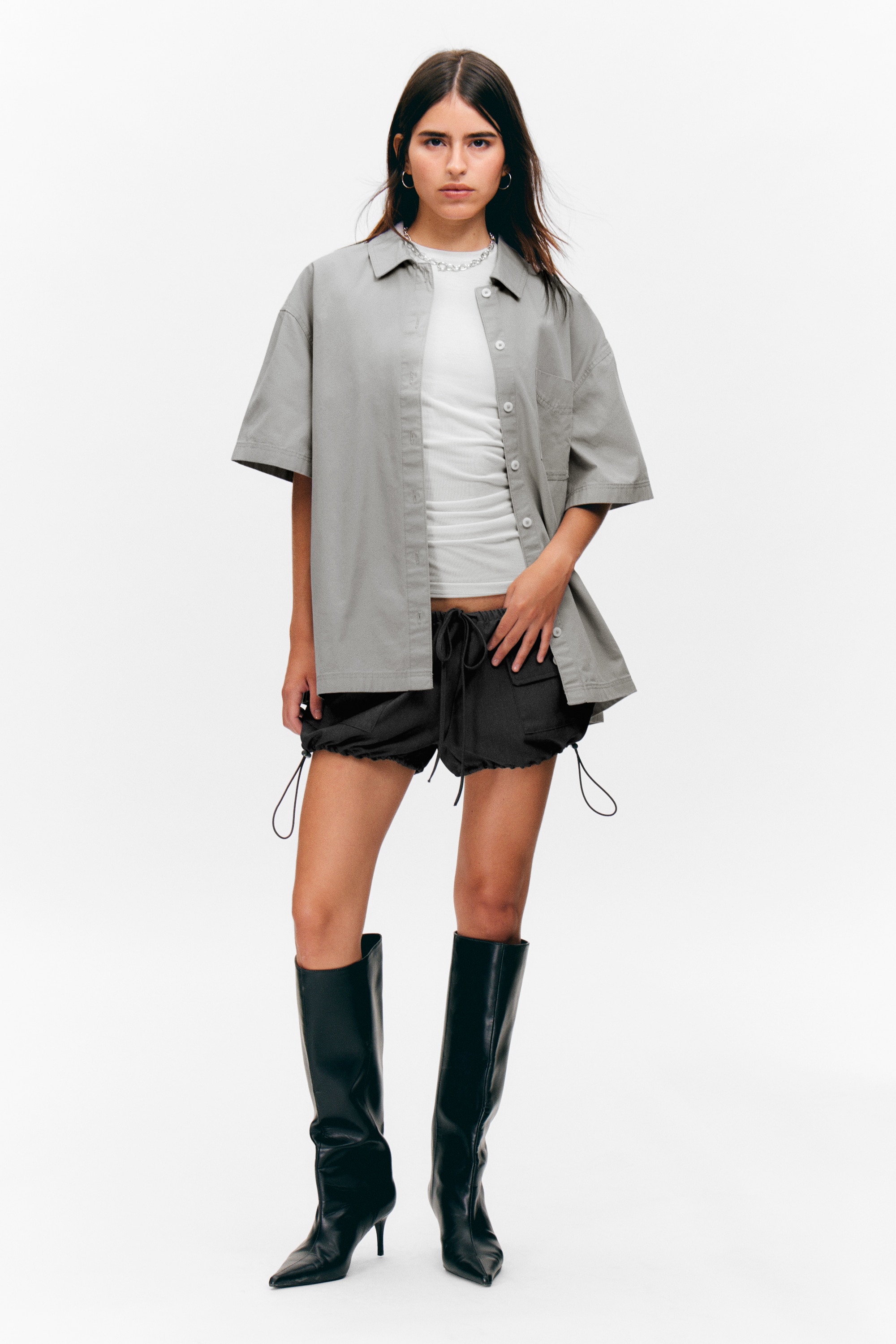 Oversized košile s krátkým rukávem z bavlněného plátna - Světle šedá/béžová