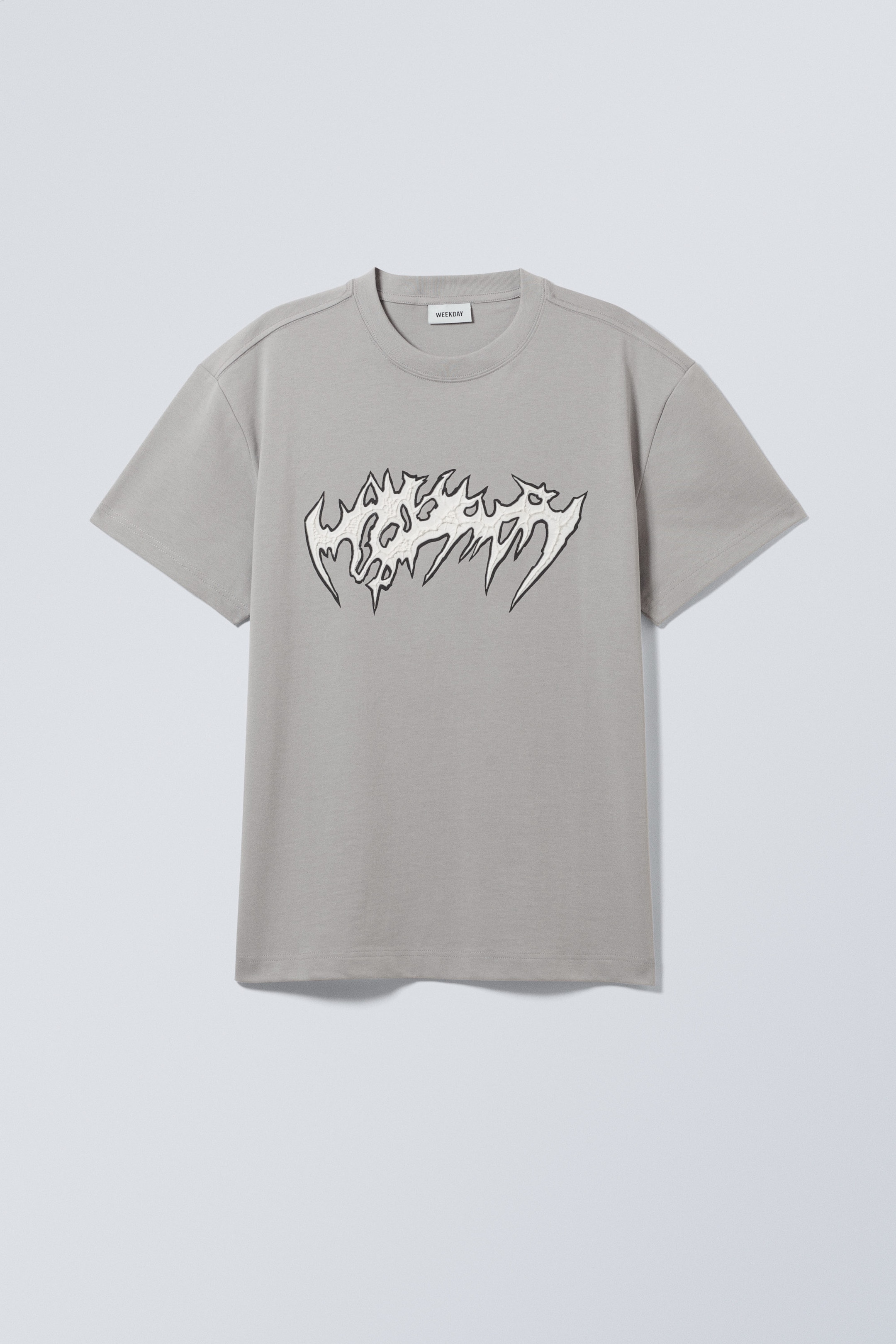 Metallband mit spitzen Nieten - Oversized-T-Shirt mit Grafikprint - 0