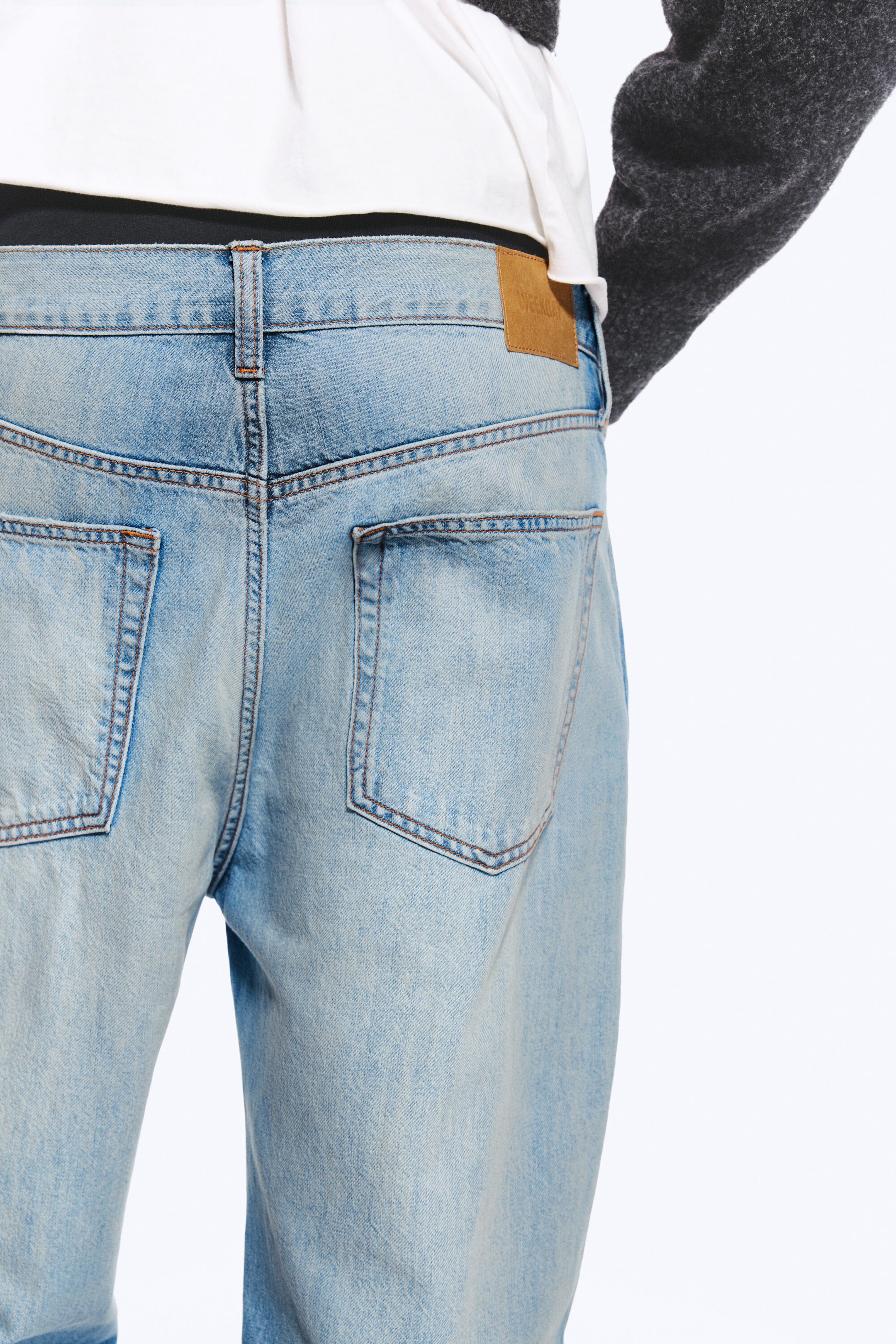 Kimberley Blue - Hellblau - Galaxy Mid Waist Loose Straight Jeans - 5