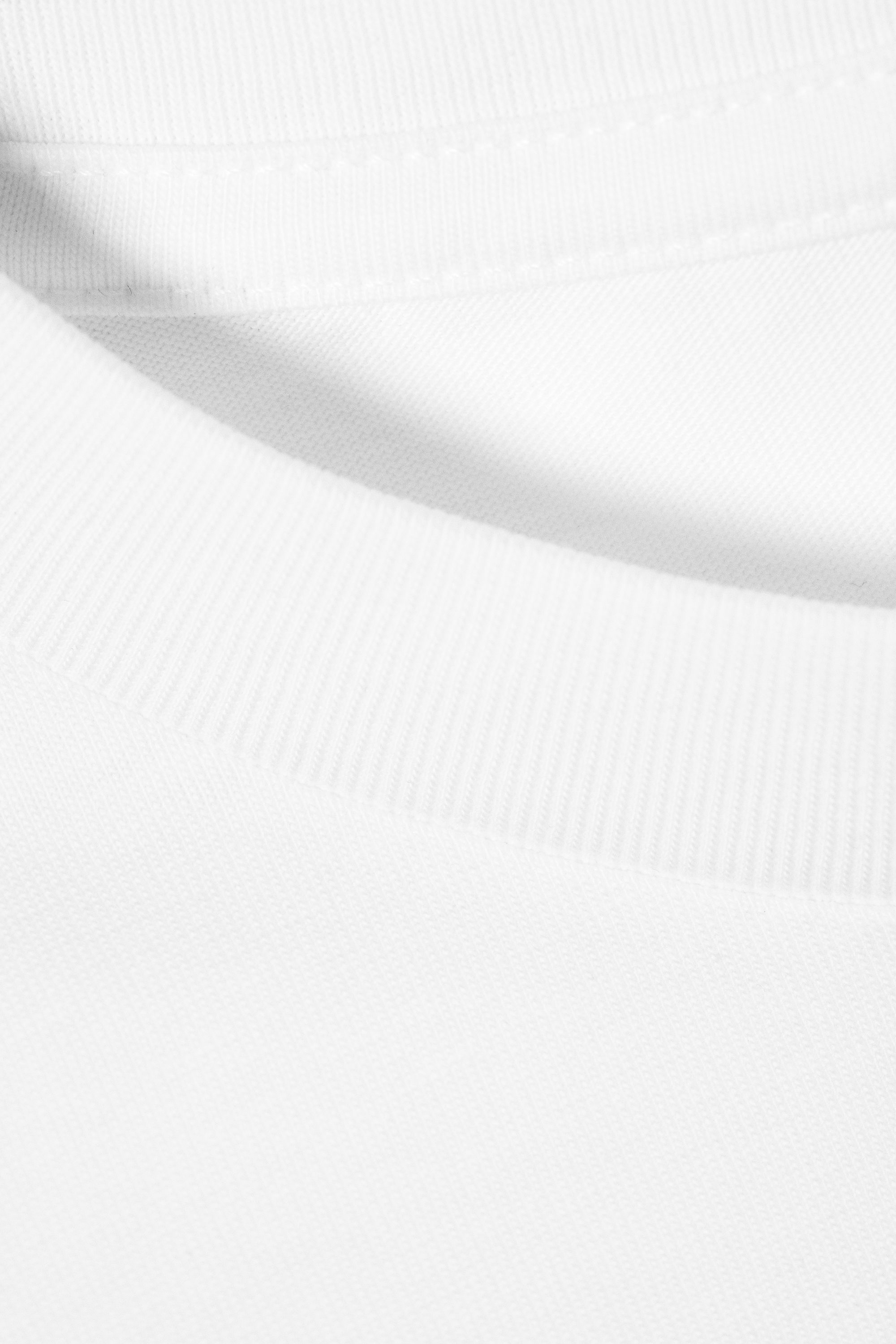 White - Fitted Dart Detail T-shirt - 2