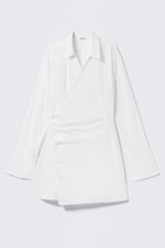 Weiß - Langärmliges asymmetrisches Mini-Hemdkleid - 0