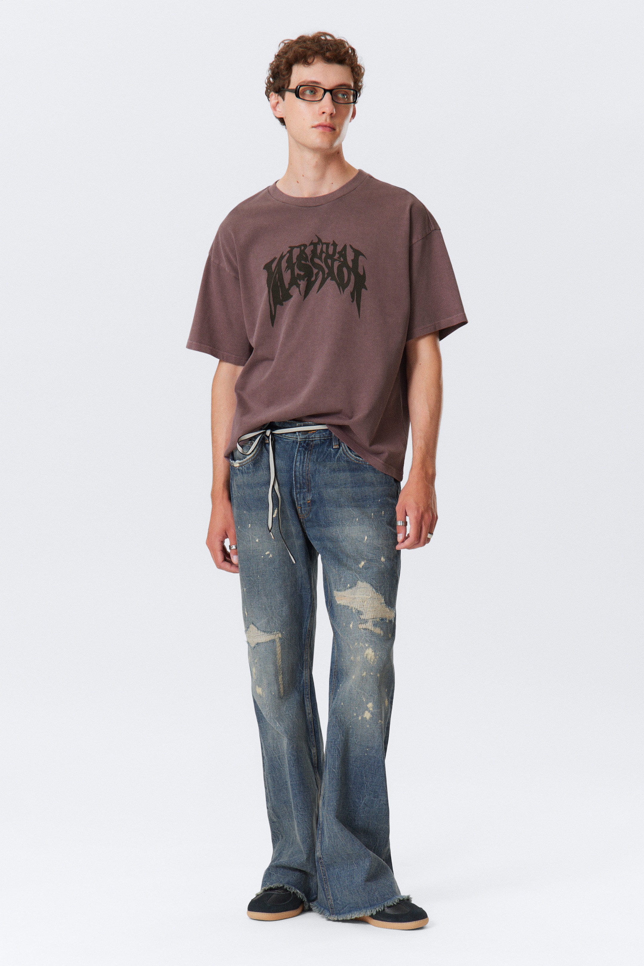 Dunkelrot - Bedrucktes kastiges T-Shirt - 2