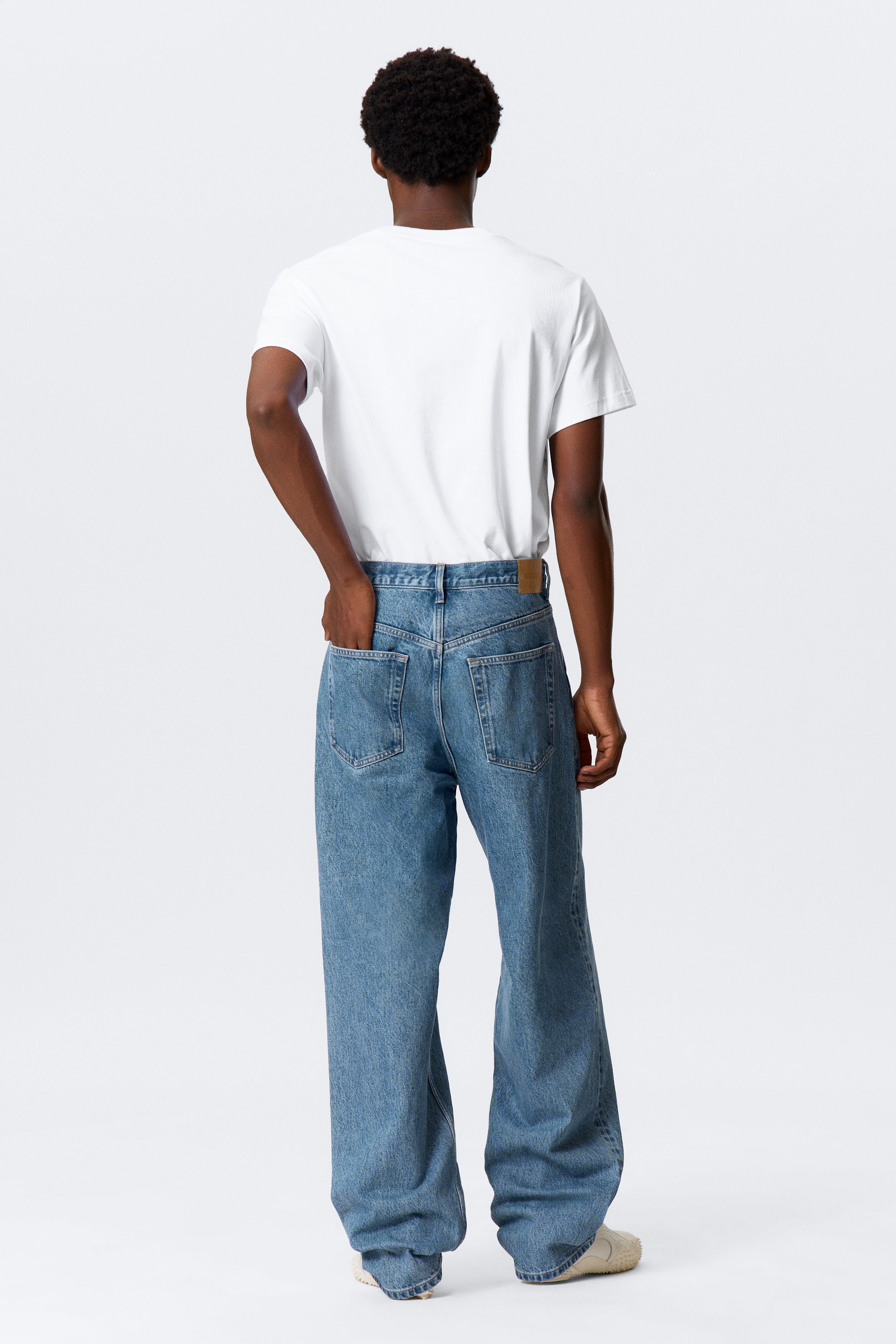 90s Blue - Mellanblå - Galaxy Loose Straight Leg Jeans - 7