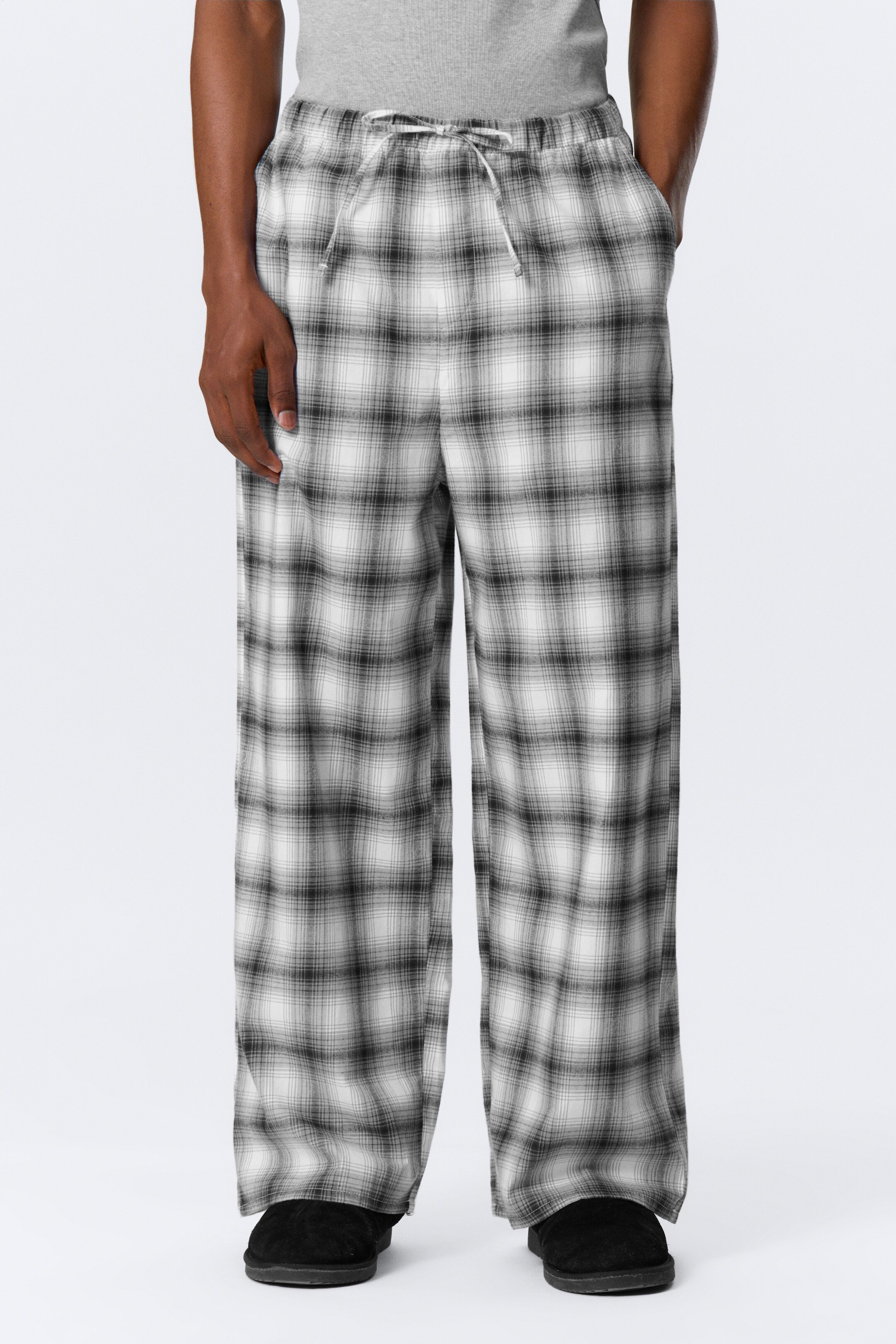 View larger image: Relaxed Flannel Pyjama Trousers - Checked White - Men | H&M GB 2