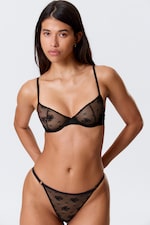 Black - Sheer Lace Underwire Bra - 0