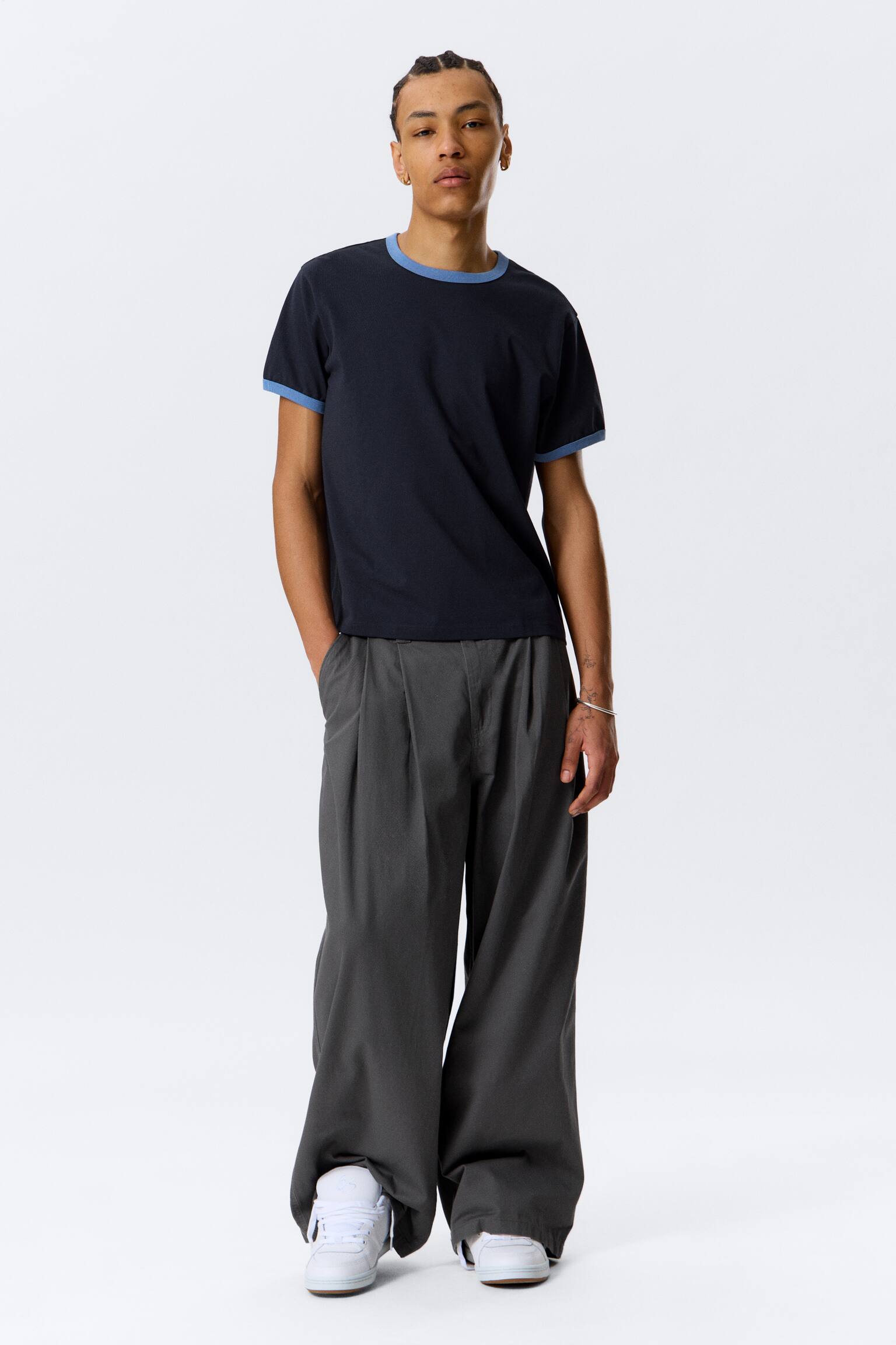 Short-Sleeved Contrast Trim Cotton T-shirt - Dark Blue - Light Blue Binding/White - Green Binding/White - Black Binding - 6