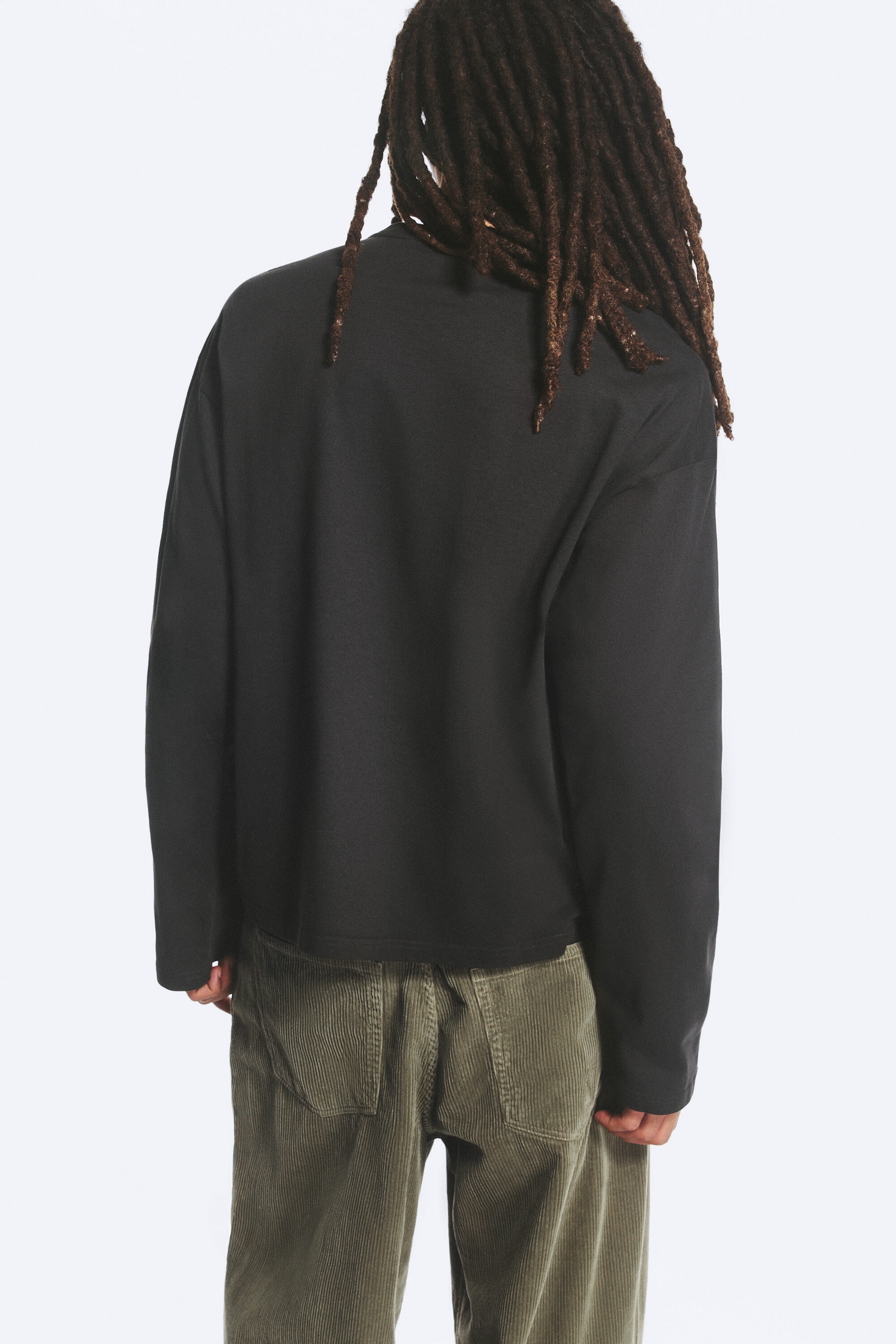 Ausgewaschenes Dunkelgrau - Boxy Longsleeve mit lockerer Passform - 2
