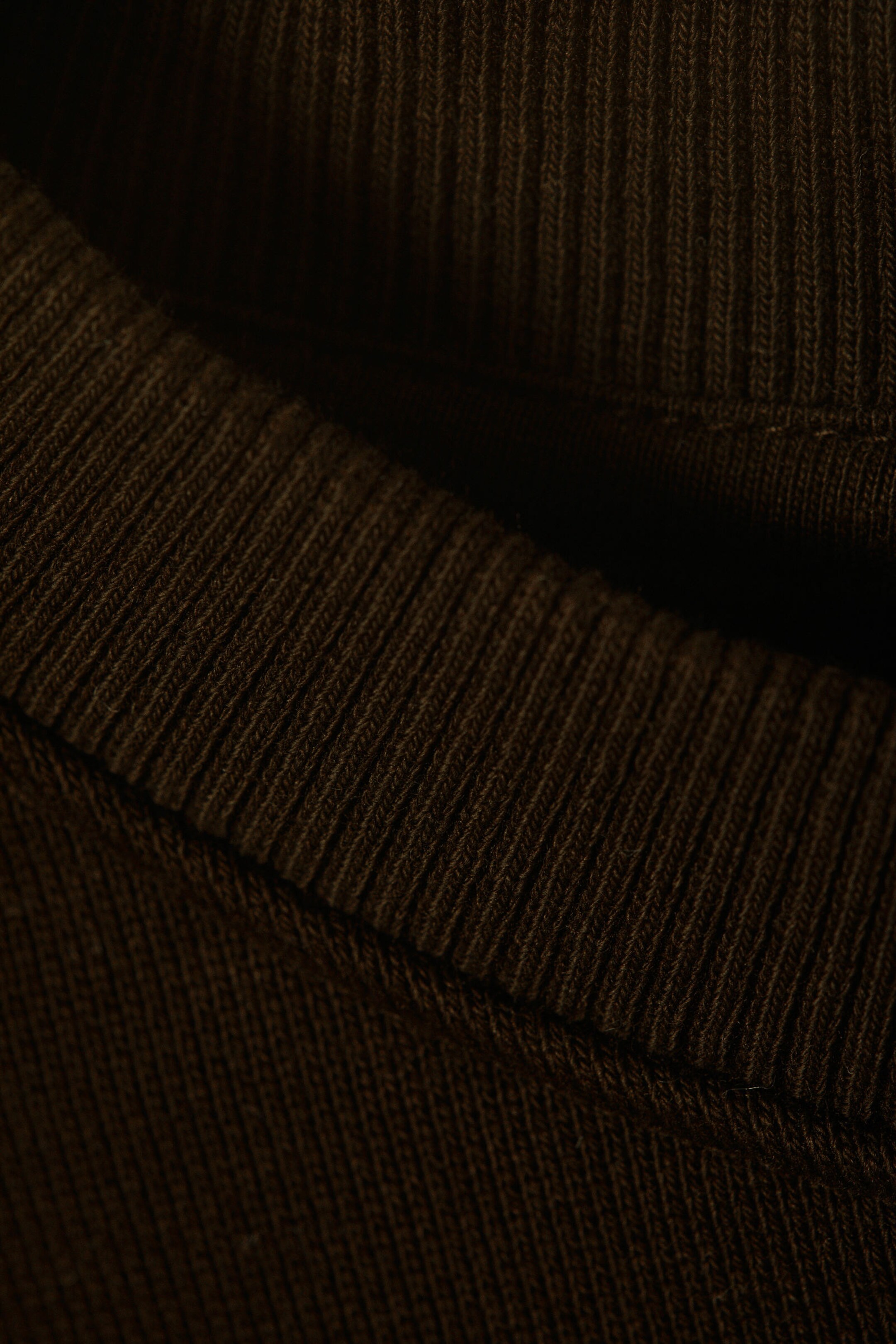 Dark Brown - Long-Sleeved Oversized Sweatshirt - 1