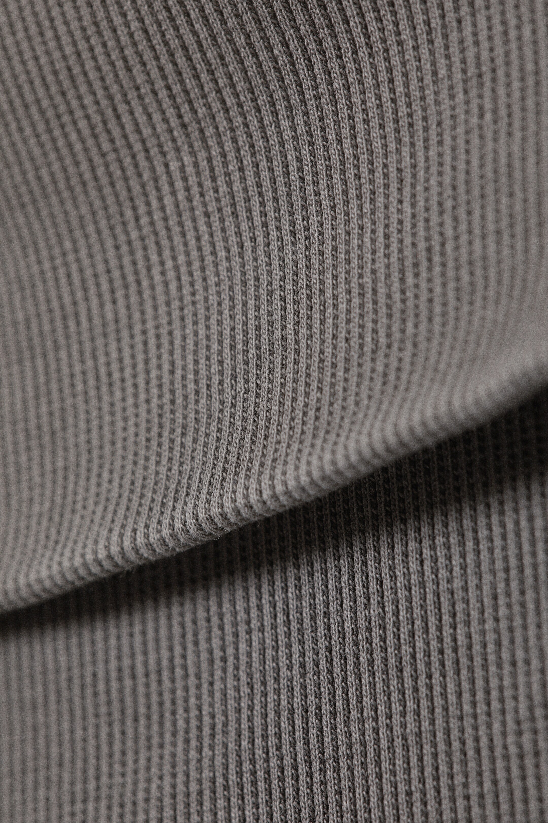Vezi imaginea mai mare: Pantaloni Scurți din Bumbac Ribbed Pliați - Gri - FEMEI | H&M RO 5