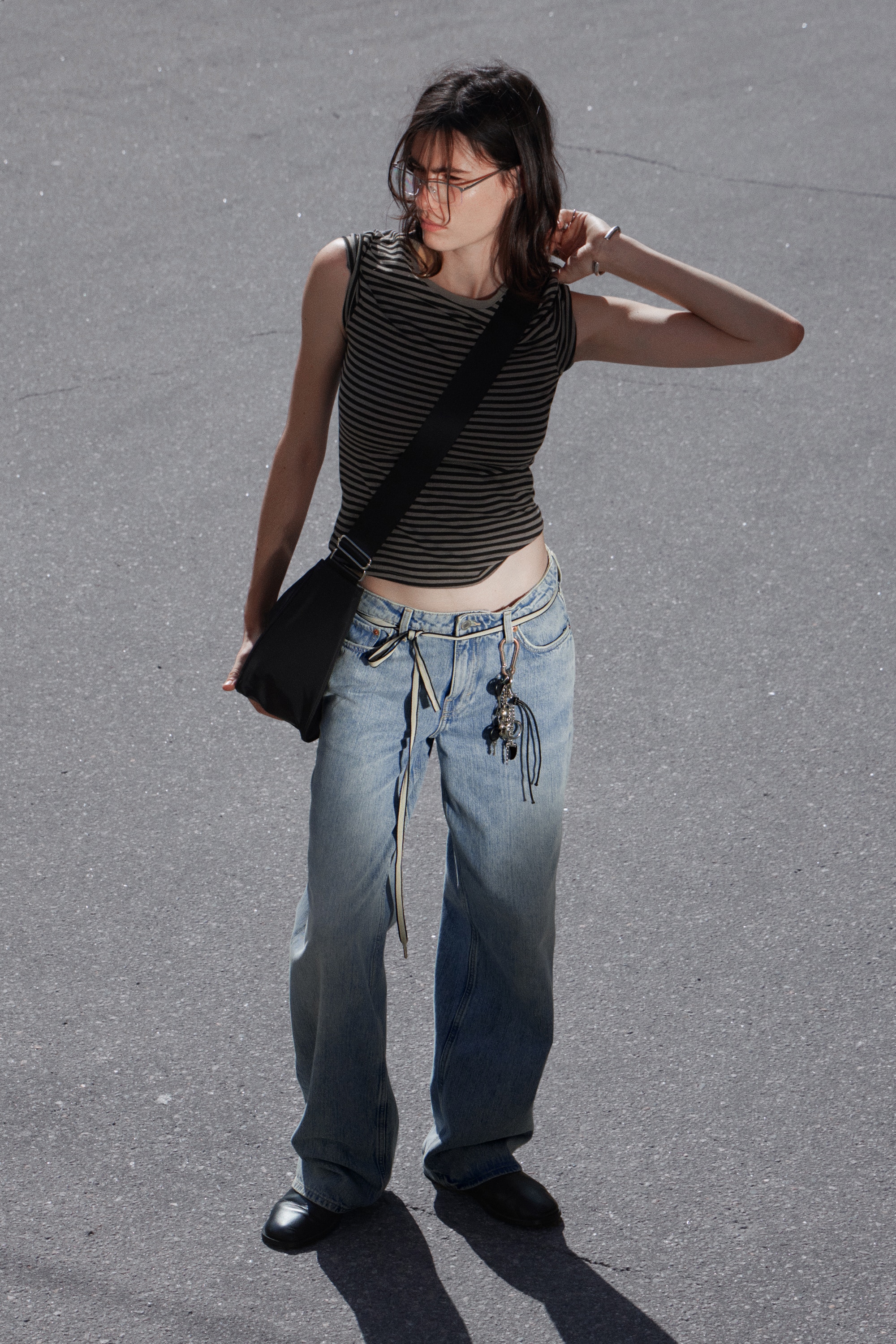 Jean jambe large taille basse Ample - Blue Stream - Bleu moyen/Gloria Blue - Bleu moyen/Blue Rinse – Bleu foncé/Risso Black - Black/Bleu Redondo - Bleu moyen/Ink Black - Noir/Baltic Blue - Bleu foncé/One Blue - Medium Blue/Gris mine - Gris foncé/Gasoline Blue – Bleu moyen/Deep Sea Blue - Bleu foncé/Snow Blue - Bleu clair/Lip Blue - Bleu clair/Lake Blue - Bleu foncé/Mine Blue – Bleu moyen