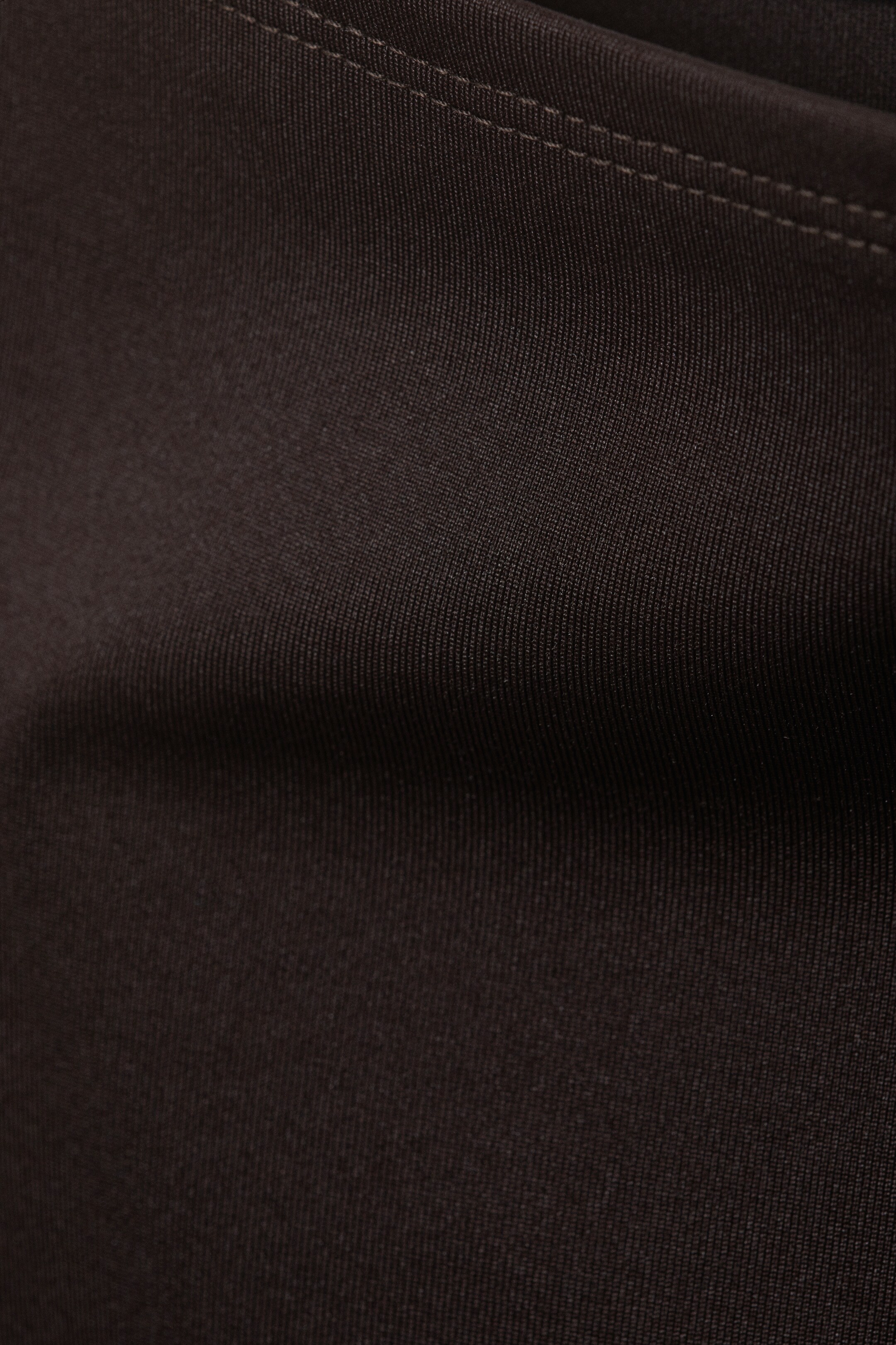 Zobrazit větší obrázek: Annie Sleeveless Boat-Neck Top - Dark Brown - ŽENY | H&M CZ 2