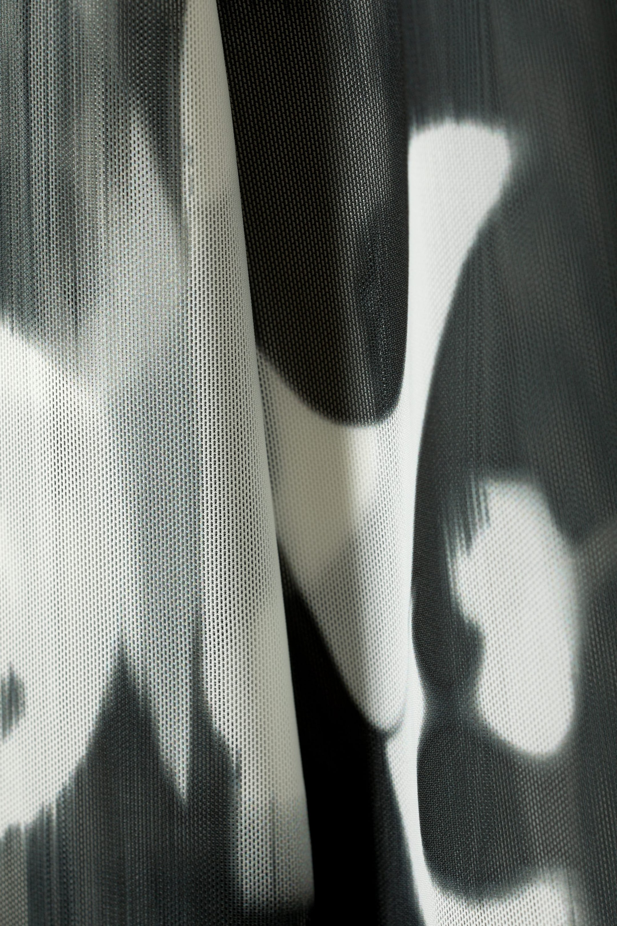 Black & white - Blur Printed Long Sleeve - 1