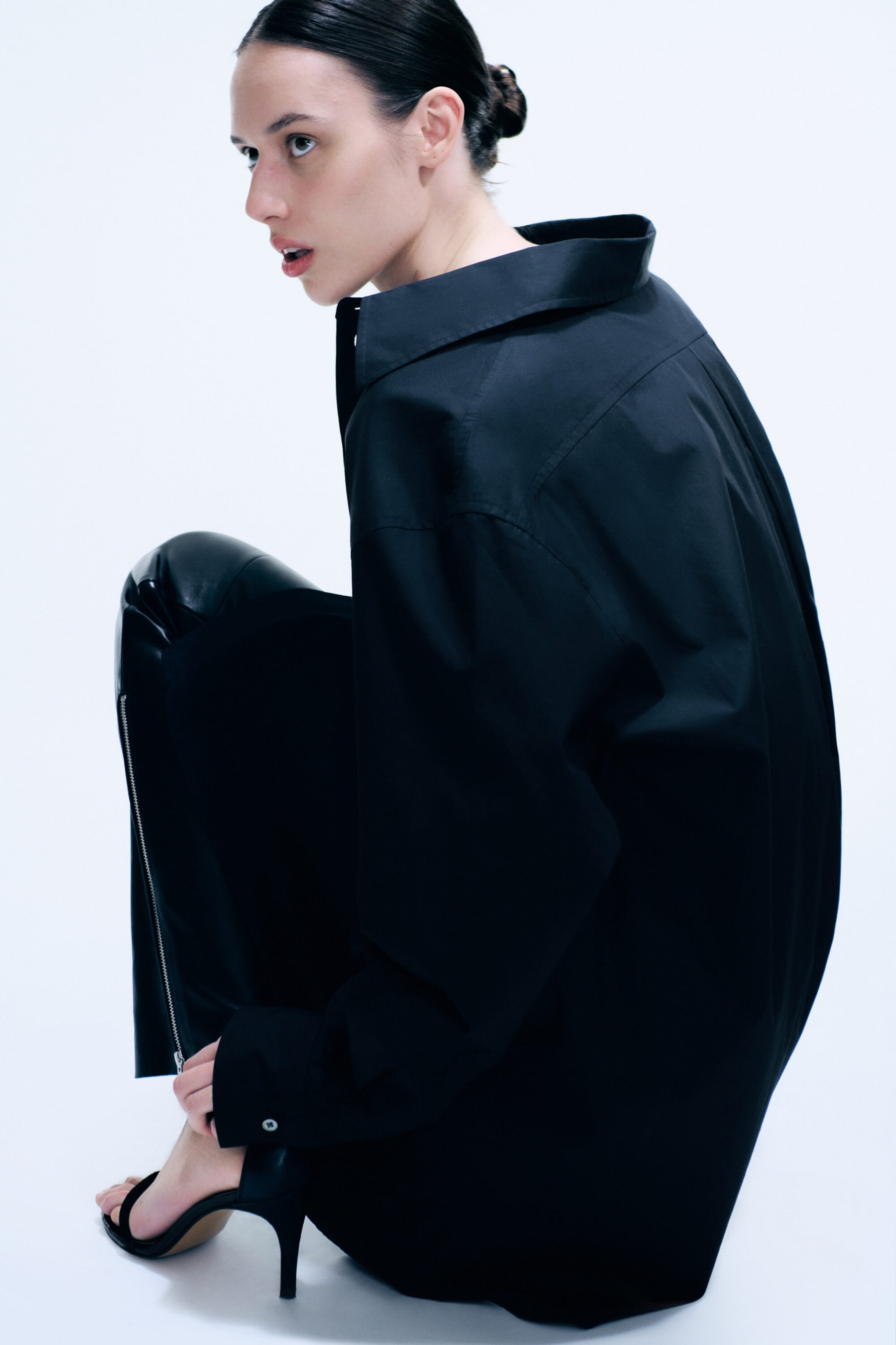 Off-black - Cross-buttoned Expand Shirt - 4