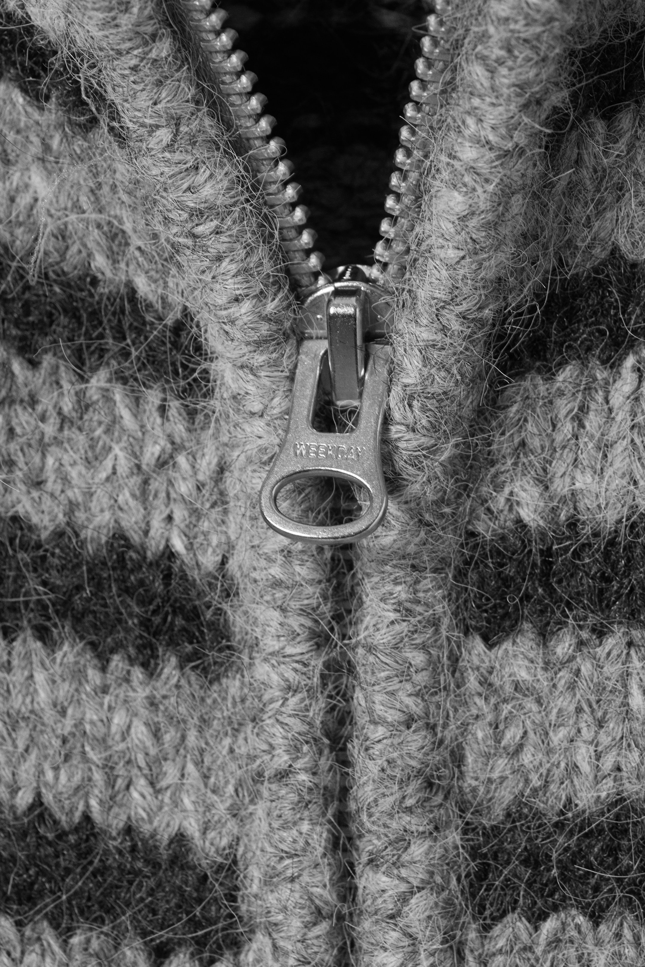 Visualizza immagine più grande: Cardigan a zip in misto lana - Righe nere e grigie - DONNA | H&M IT 5