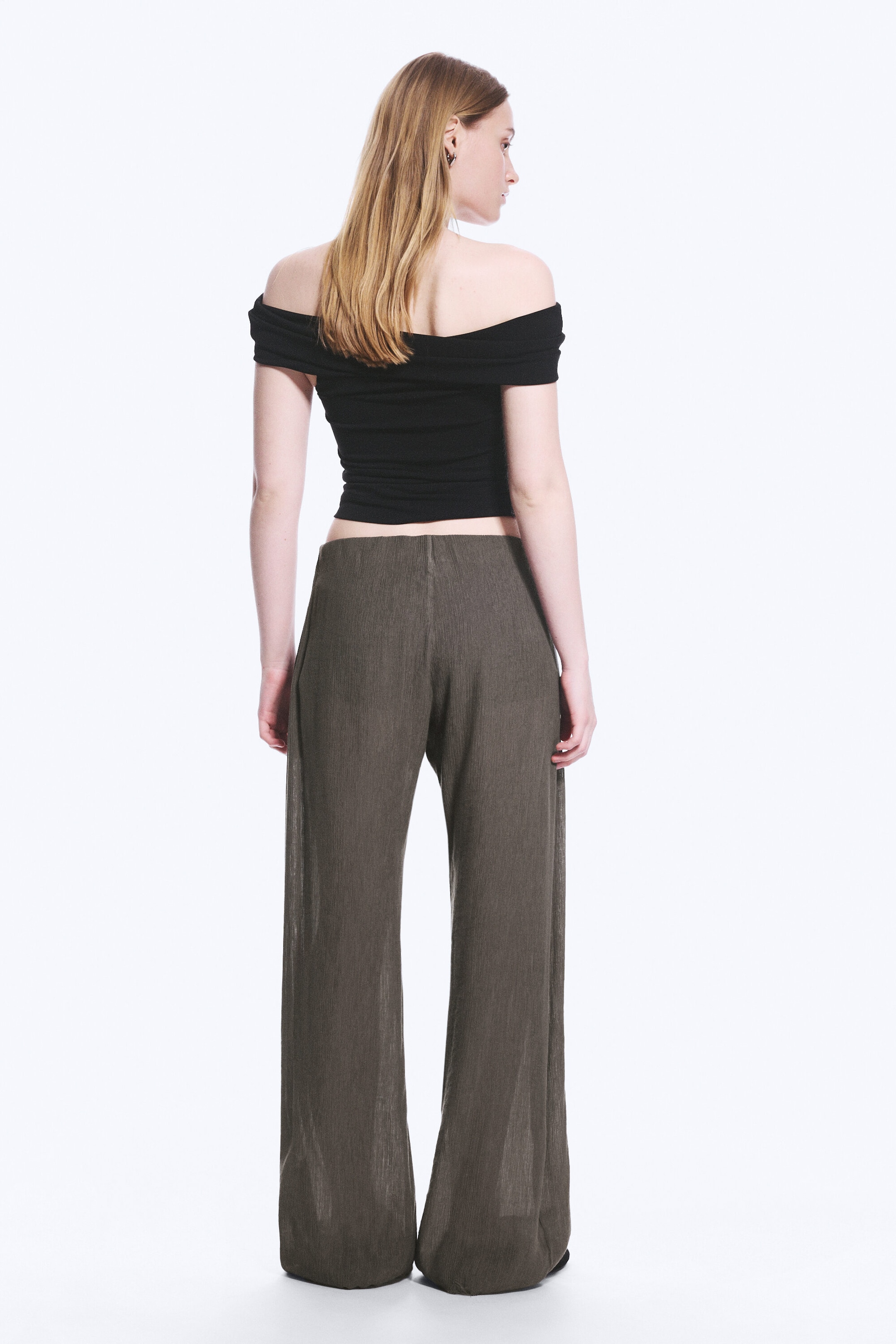 Dark Brown - Crinkled Low-Rise Wide-Leg Trousers - 2