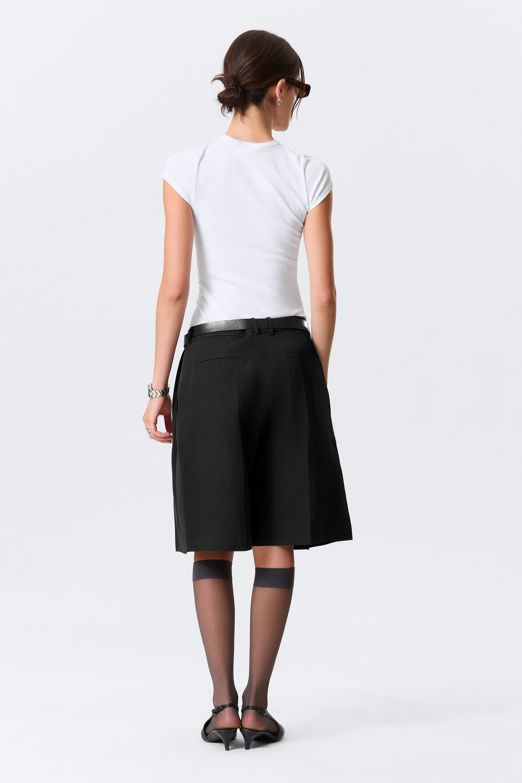 Black - Low Rise Linen-Blend Suiting Shorts - 4