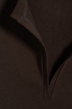 Dark Brown - Schmales, ärmelloses Top mit V-Ausschnitt - 1