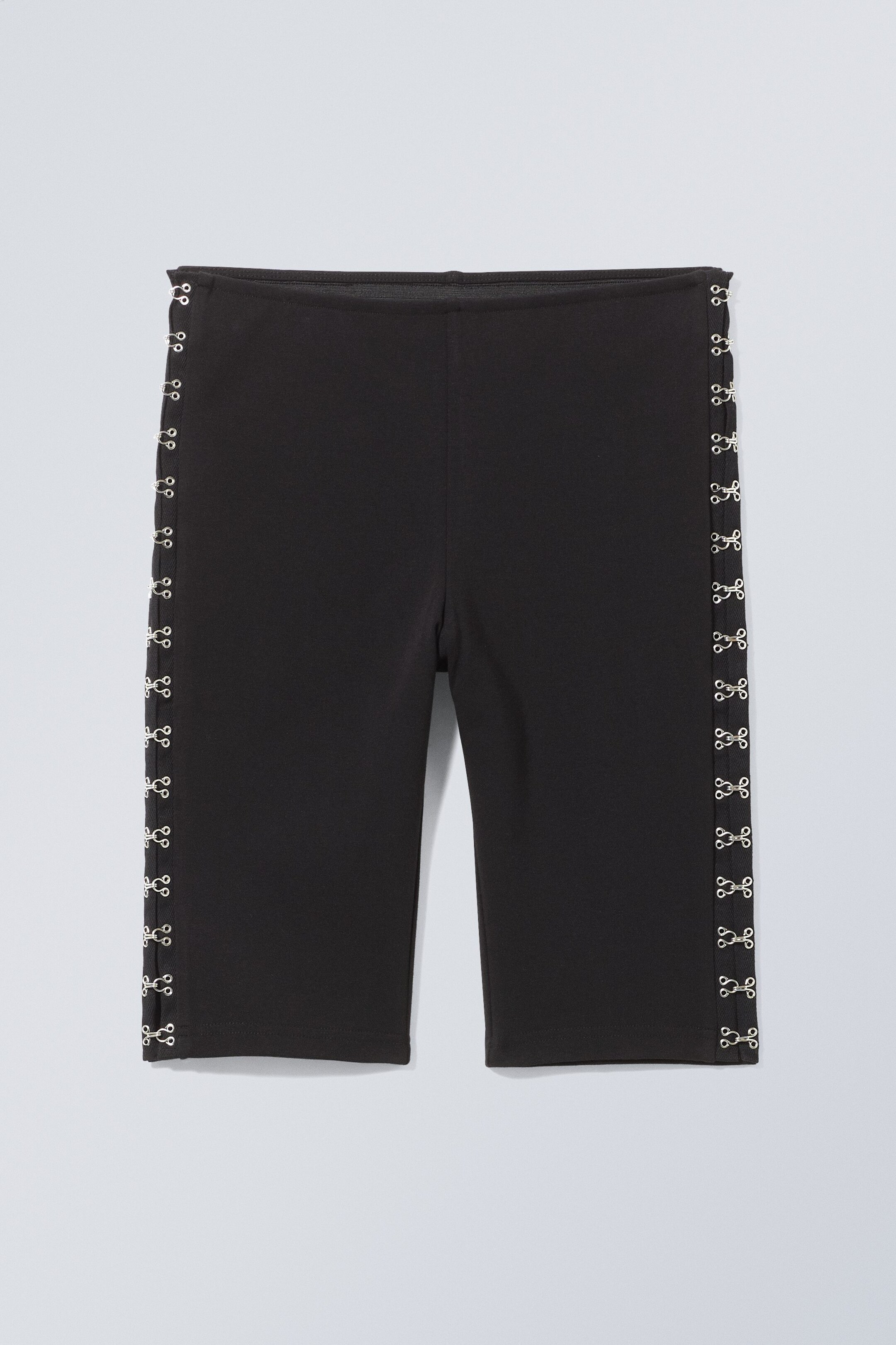 Zwart haak-en-oog - Yara short met haak-en-oogsluiting - 0