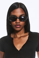 Black - Black Lenses - Oval Sunglasses - 0