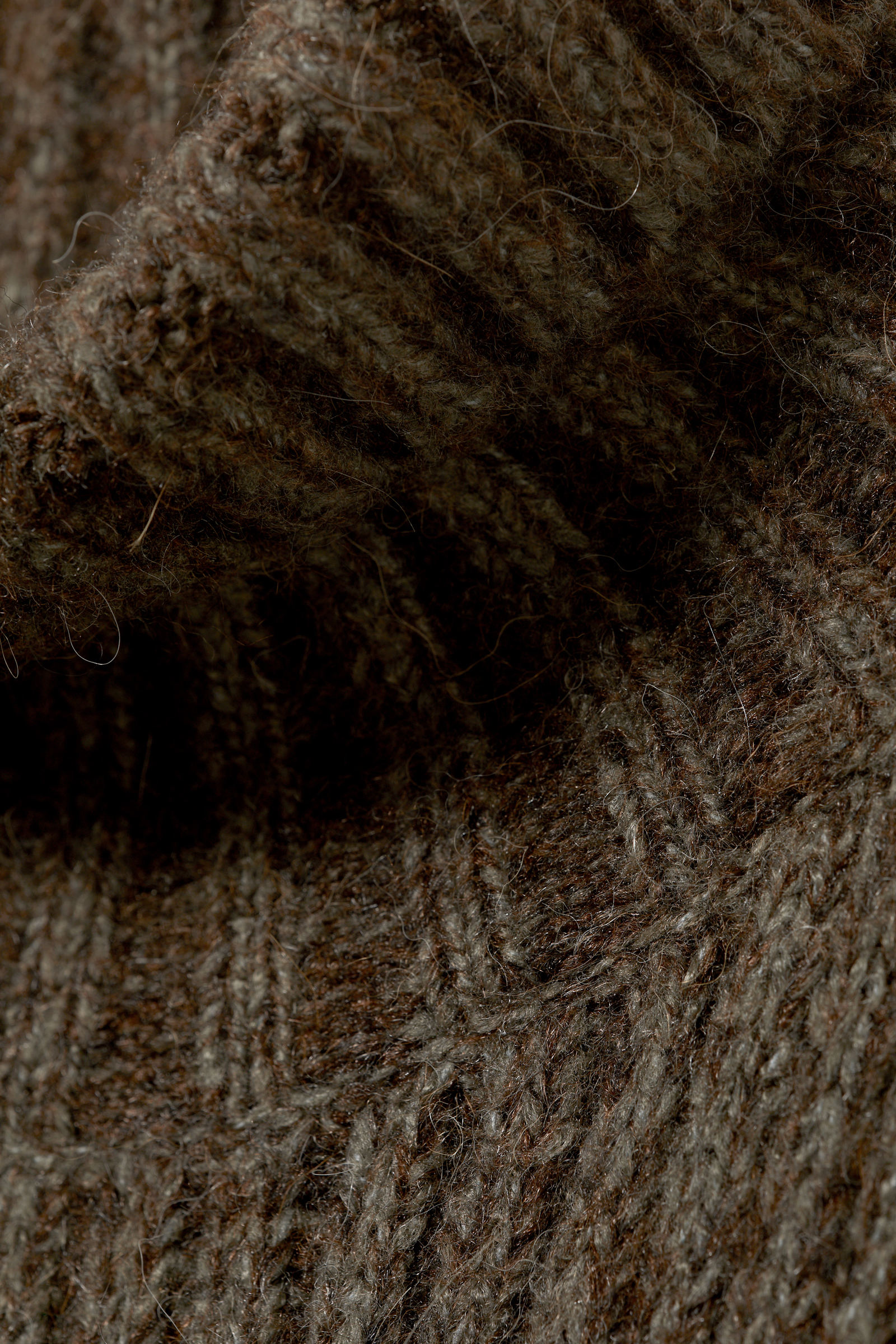 【digne ディニュ】wool turtle ウールタートル loose knitted turtleneck sweater - Dark Mole Melange