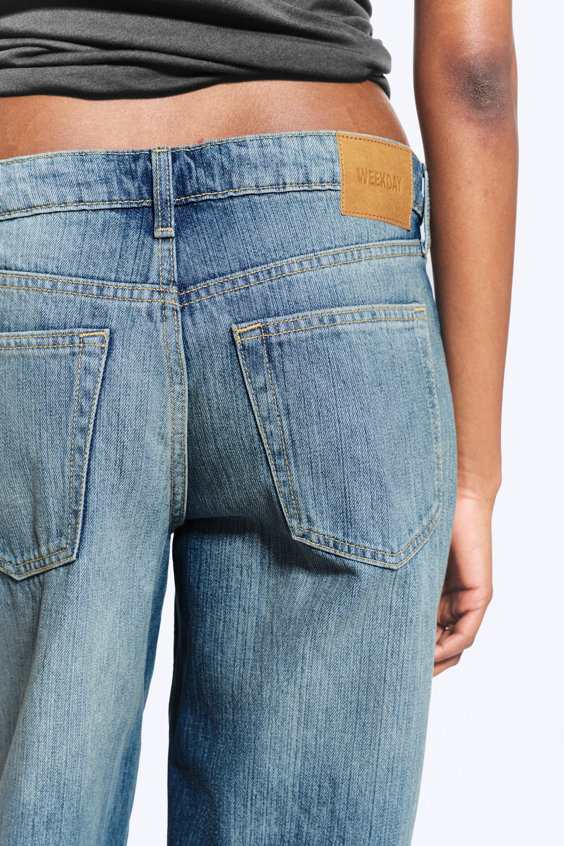 Saddle Blue - Mittelblau - Ample Low Waist Loose Wide Jeans - 4