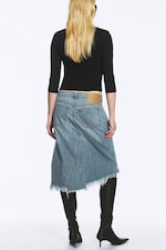 Coastal Blue – lyseblå - Midi-skjørt i denim med lavt liv - 3