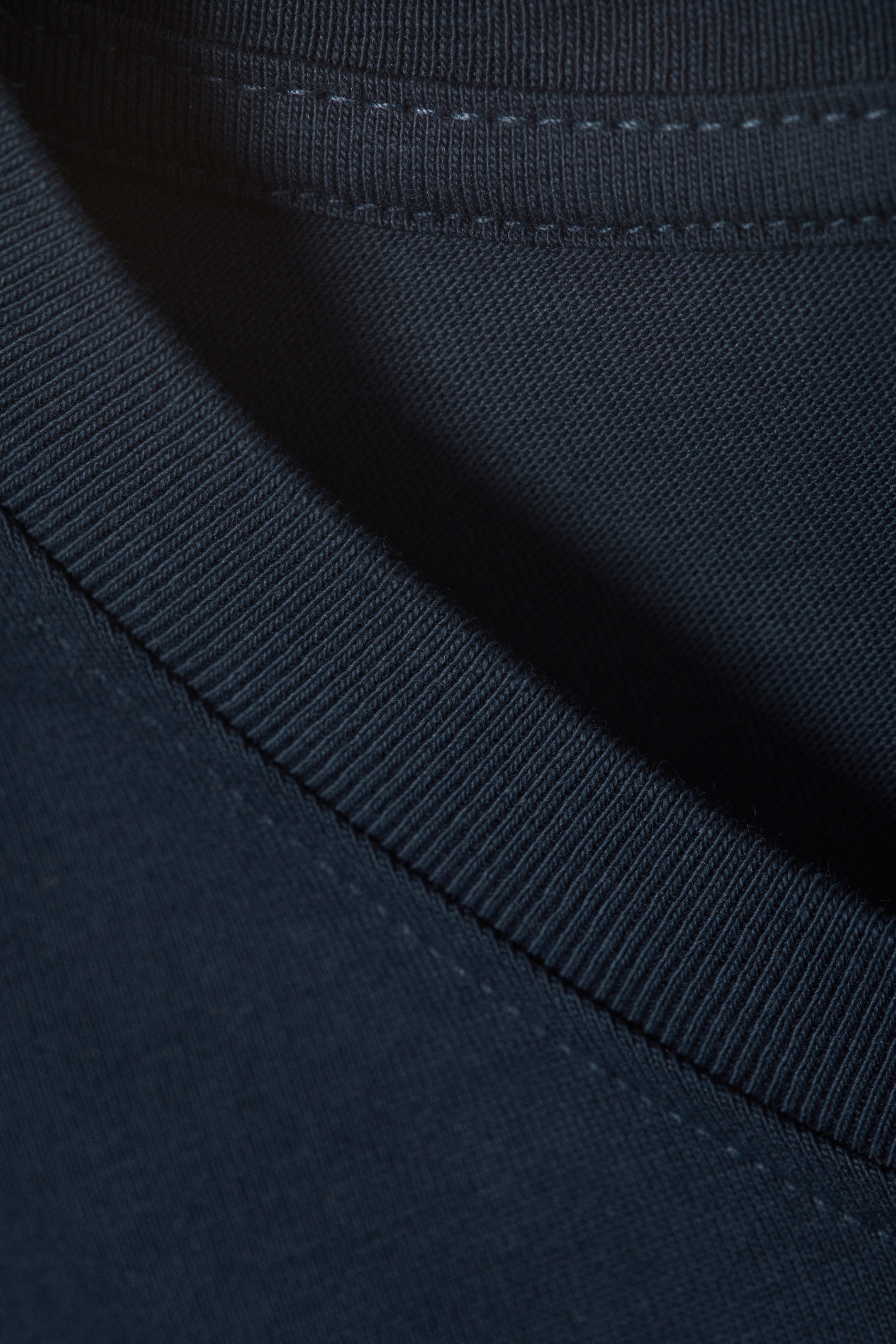 Dark Blue - Essence Standard T-shirt - 2